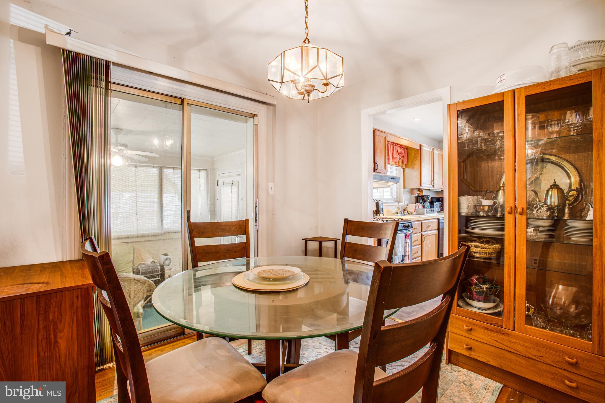 VIRGINIA HILLS - Residential