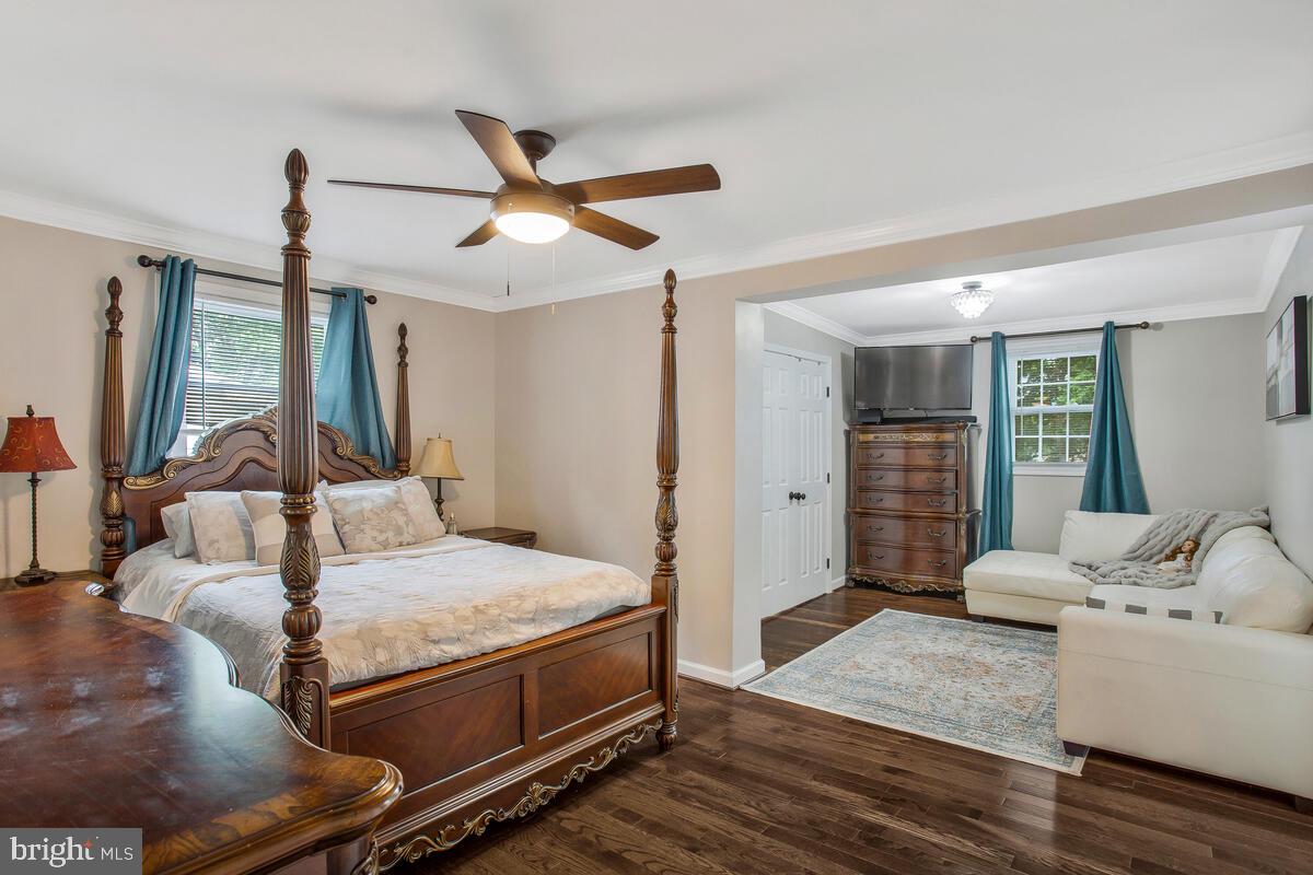 CRESTVIEW MANOR - Residential