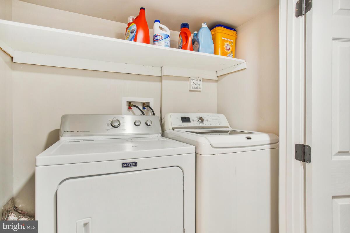 CRESTVIEW MANOR - Residential