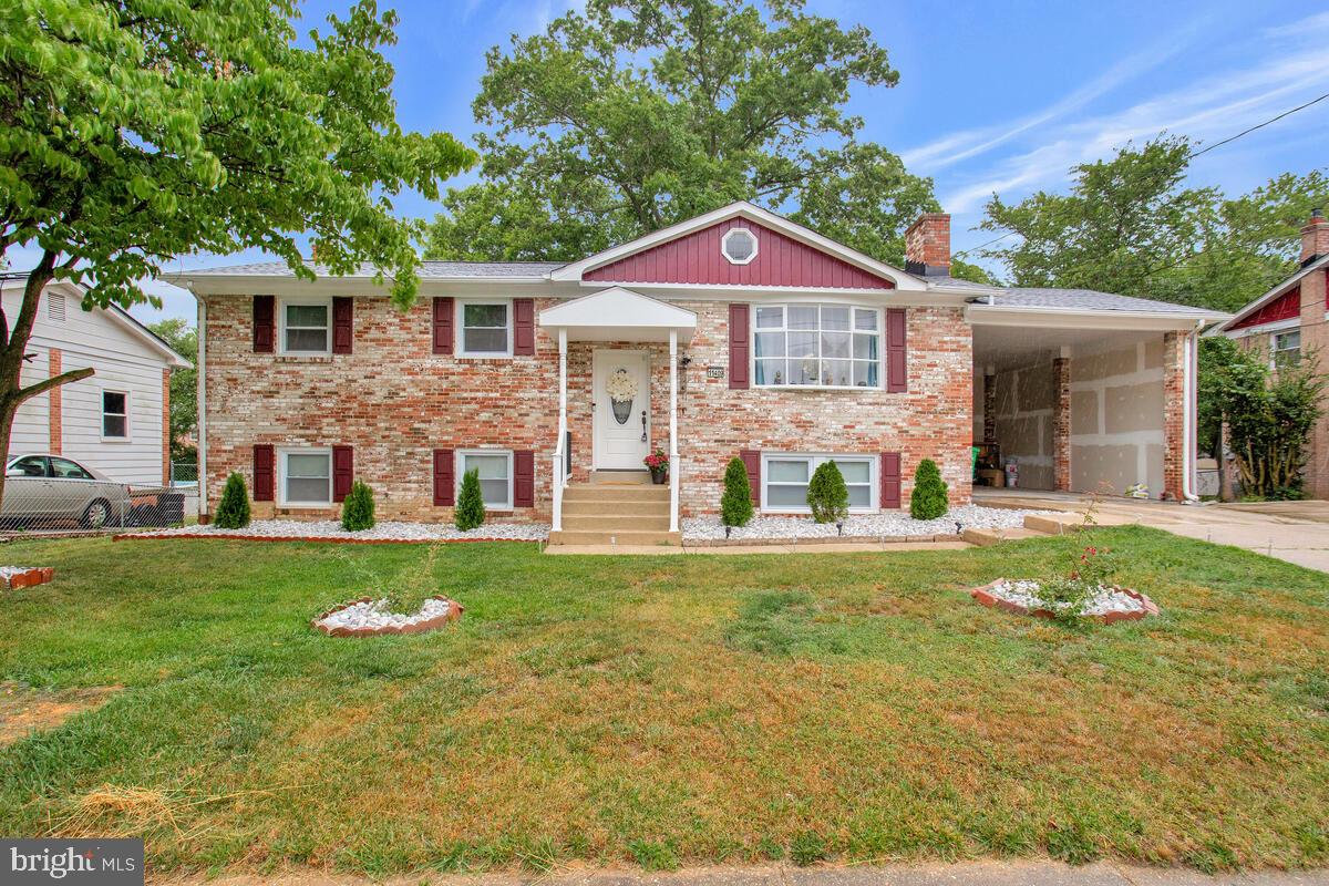 CRESTVIEW MANOR - Residential