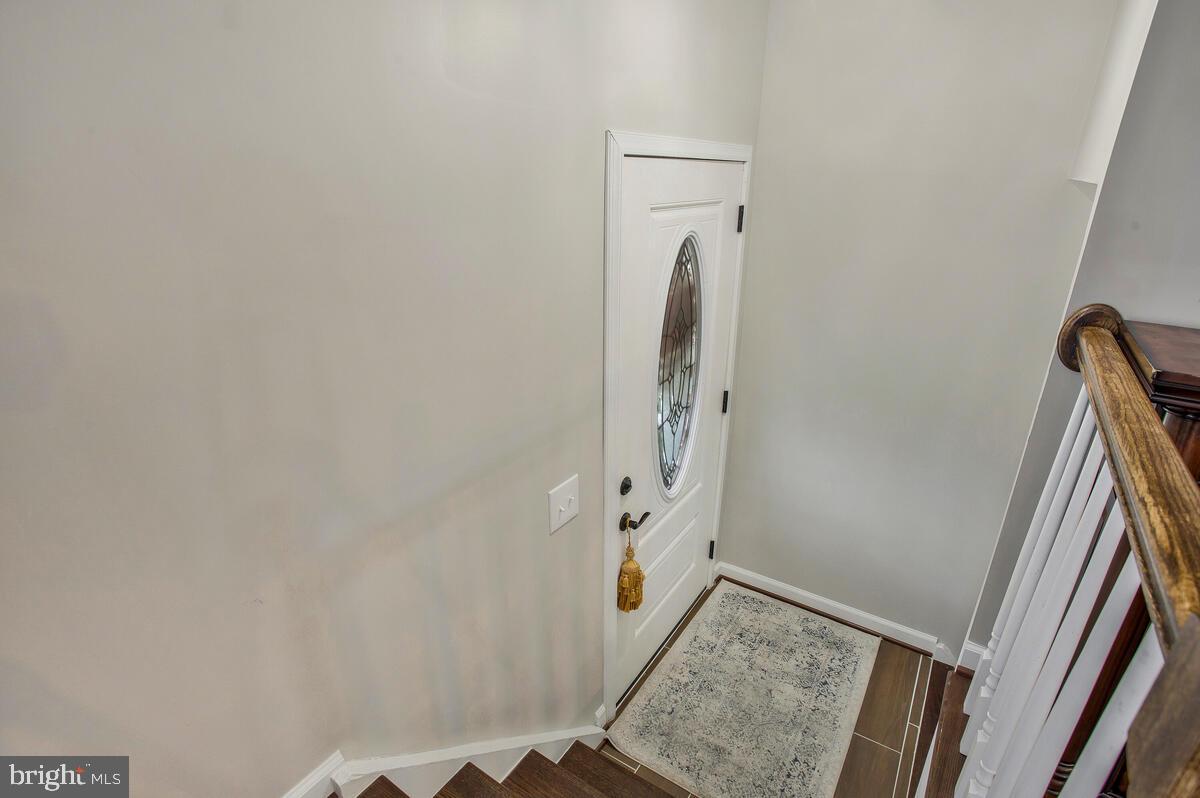 CRESTVIEW MANOR - Residential