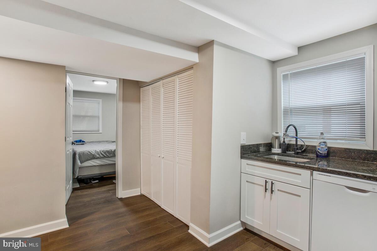 CRESTVIEW MANOR - Residential