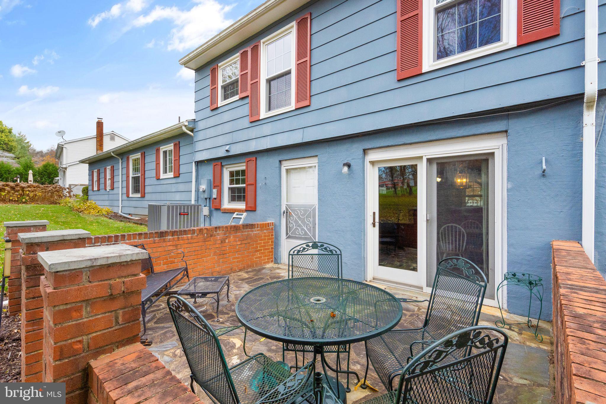 WARRENTON LAKES - Residential