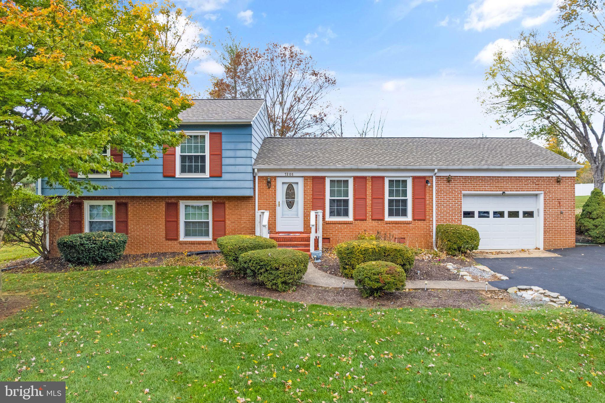 WARRENTON LAKES - Residential