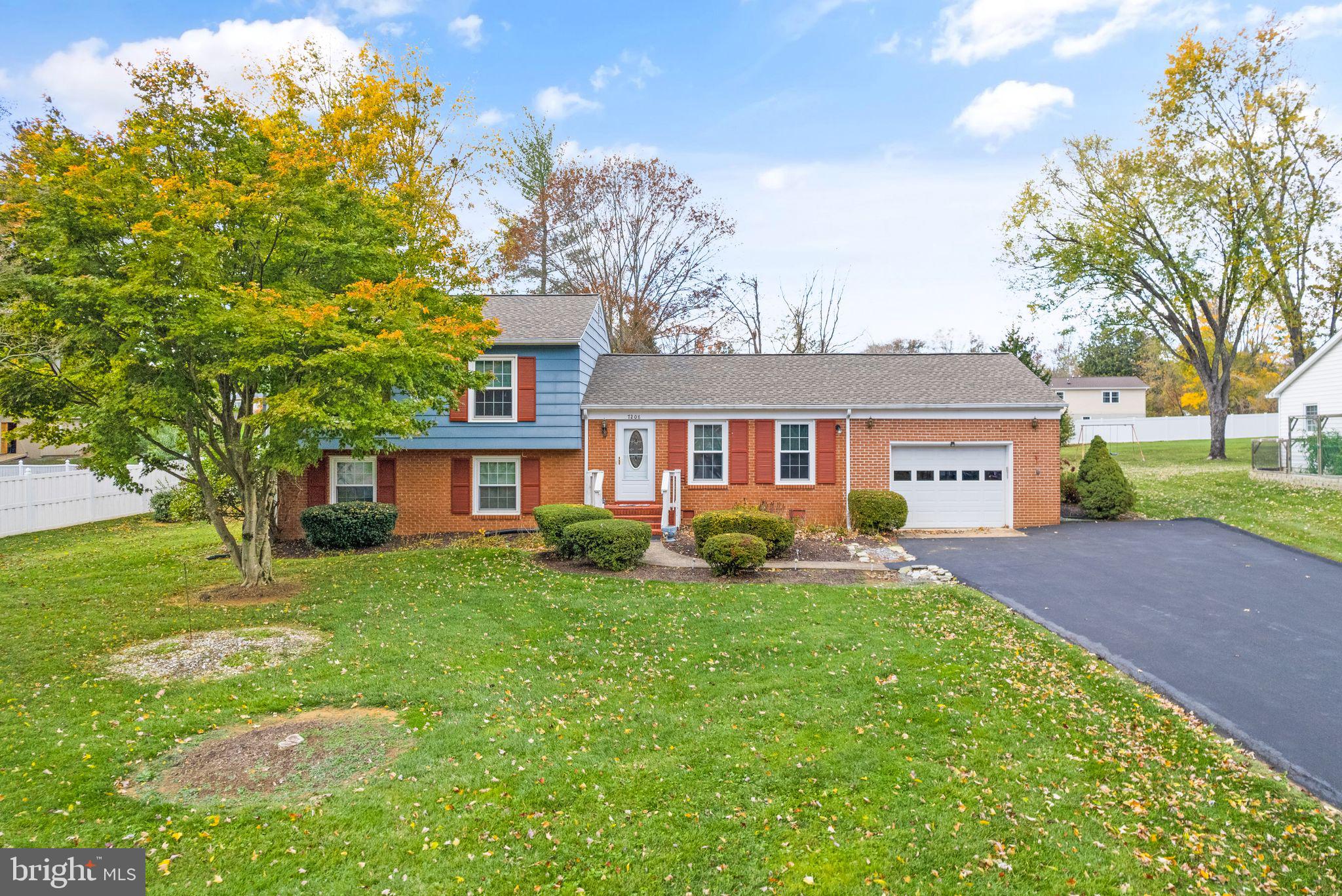 WARRENTON LAKES - Residential