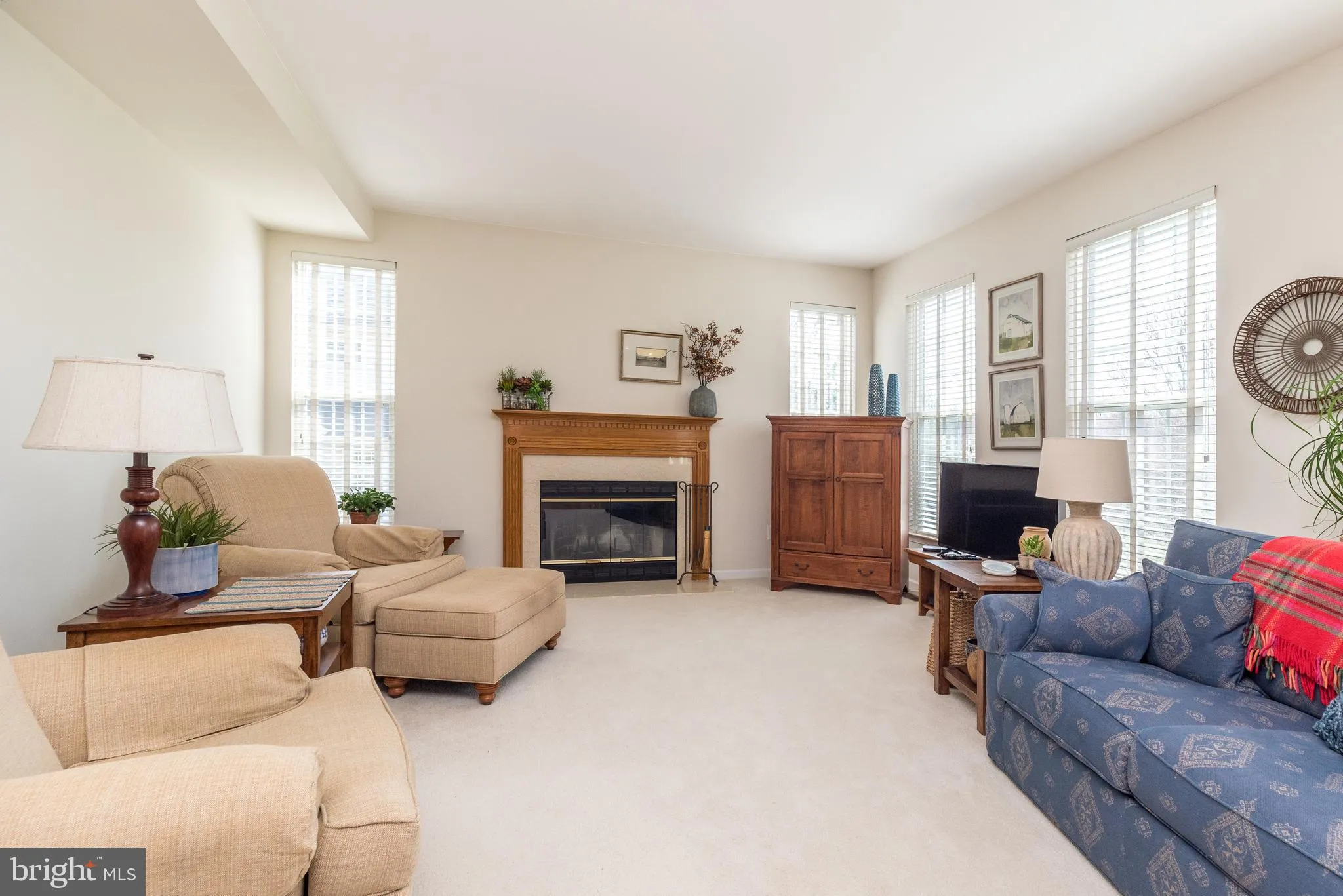 Doylestown, Pennsylvania 18902, United States, 4 Bedrooms Bedrooms, ,3 BathroomsBathrooms,Residential,Pending,100240