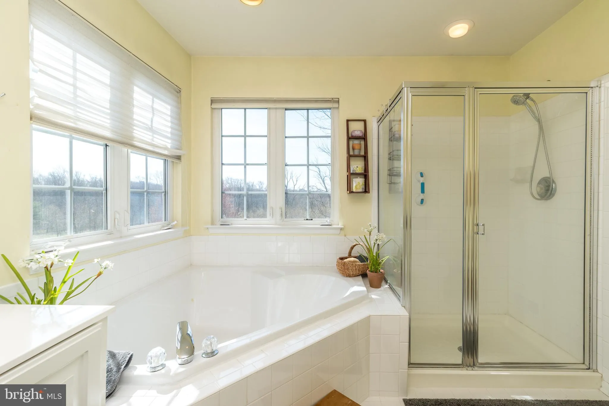 Doylestown, Pennsylvania 18902, United States, 4 Bedrooms Bedrooms, ,3 BathroomsBathrooms,Residential,Pending,100240