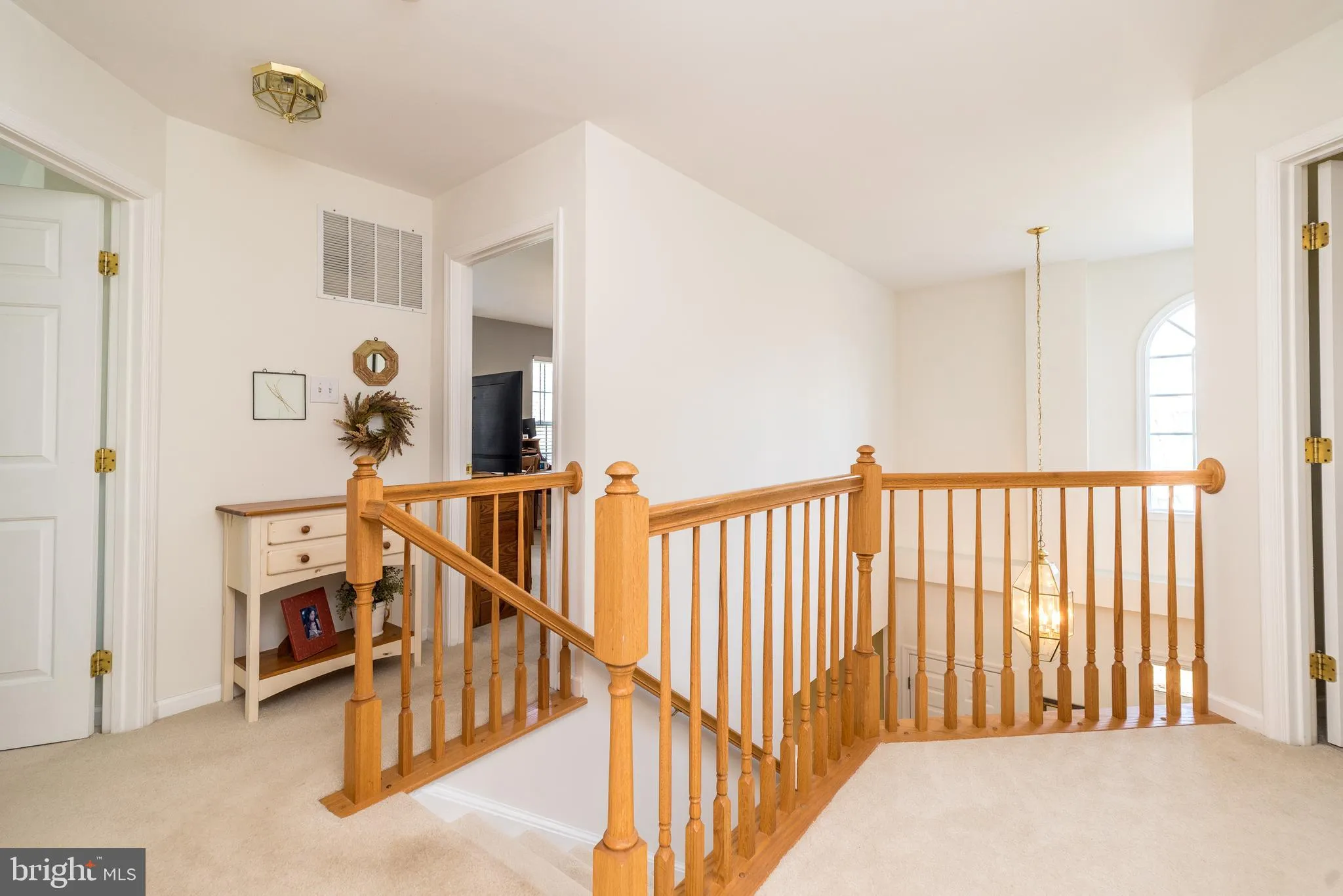 Doylestown, Pennsylvania 18902, United States, 4 Bedrooms Bedrooms, ,3 BathroomsBathrooms,Residential,Pending,100240