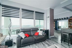 901 N PENN STREET R1804