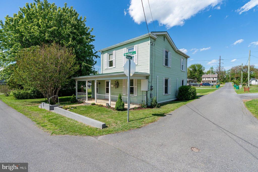 Photo of 302 Woodland Avenue, LURAY, VA 22835 (MLS # VAPA2006394)