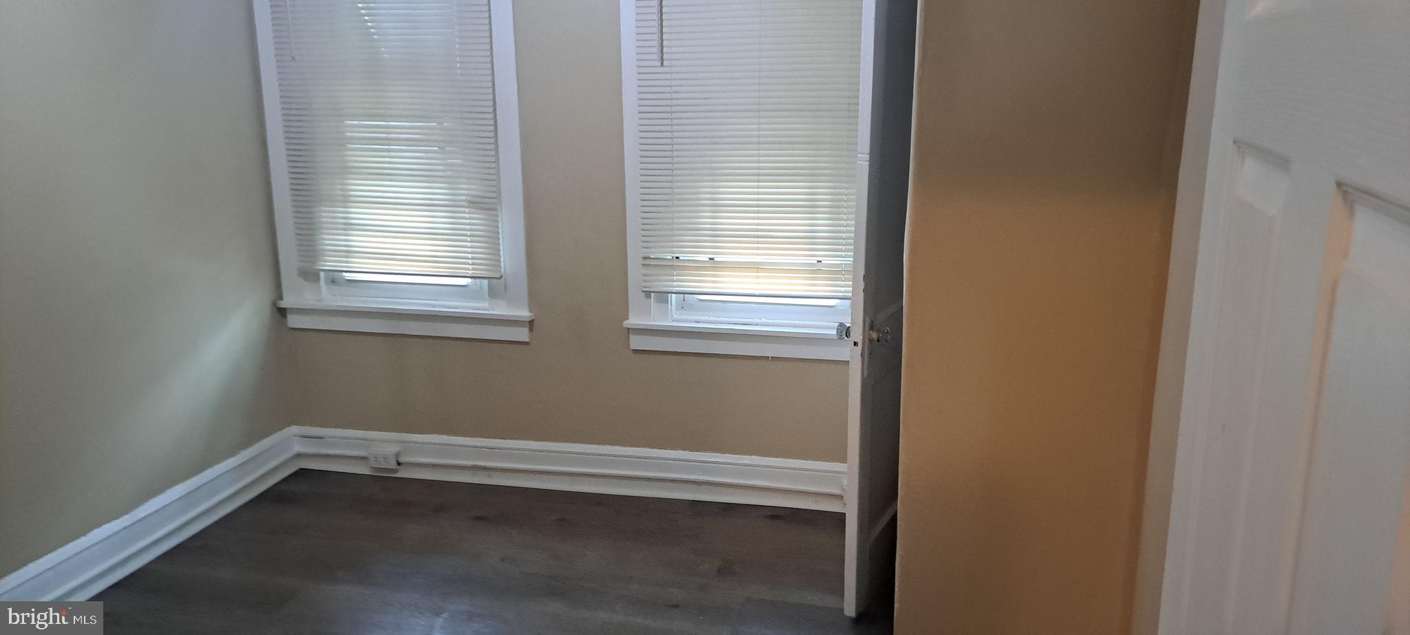 KENSINGTON - Residential