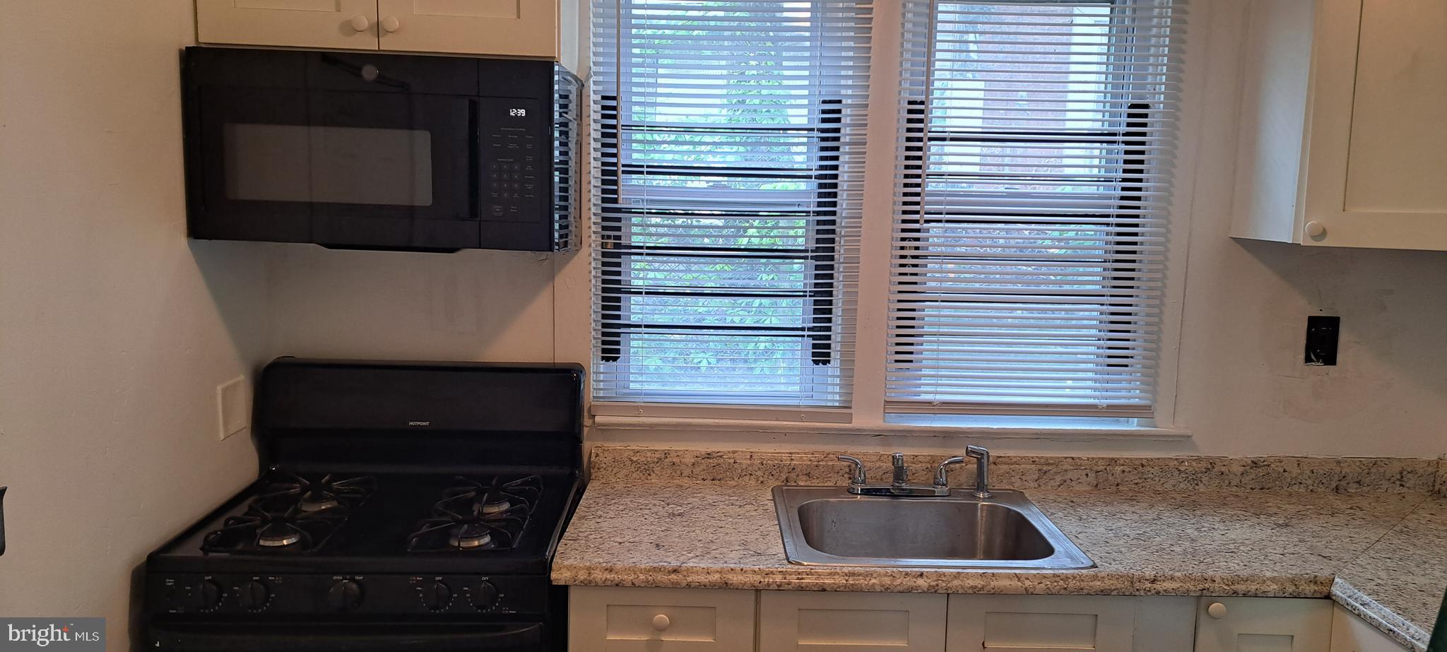 KENSINGTON - Residential