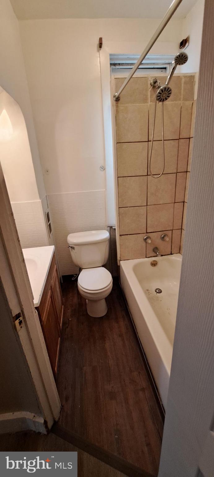 KENSINGTON - Residential