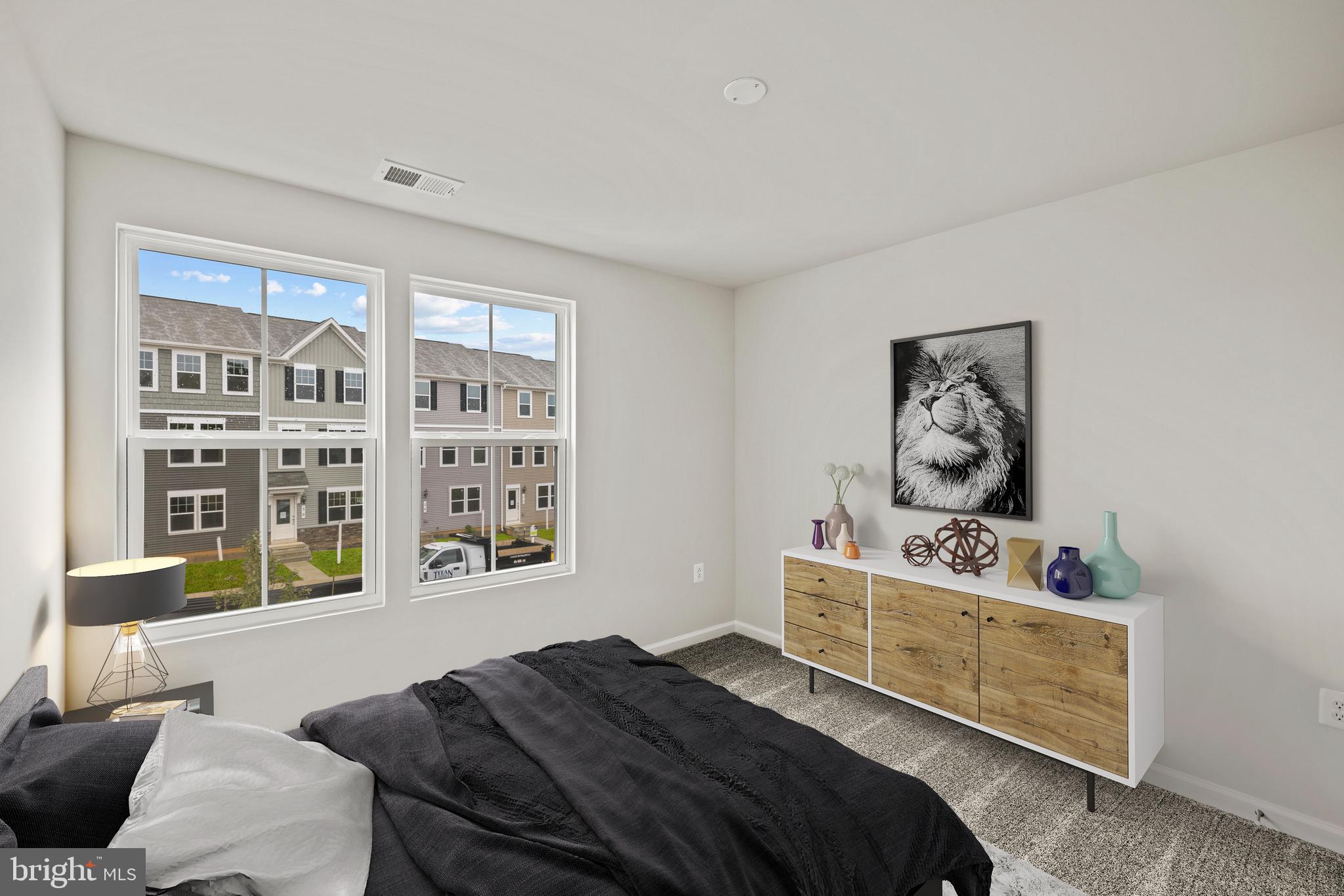 PRESIDENTS POINTE - Residential