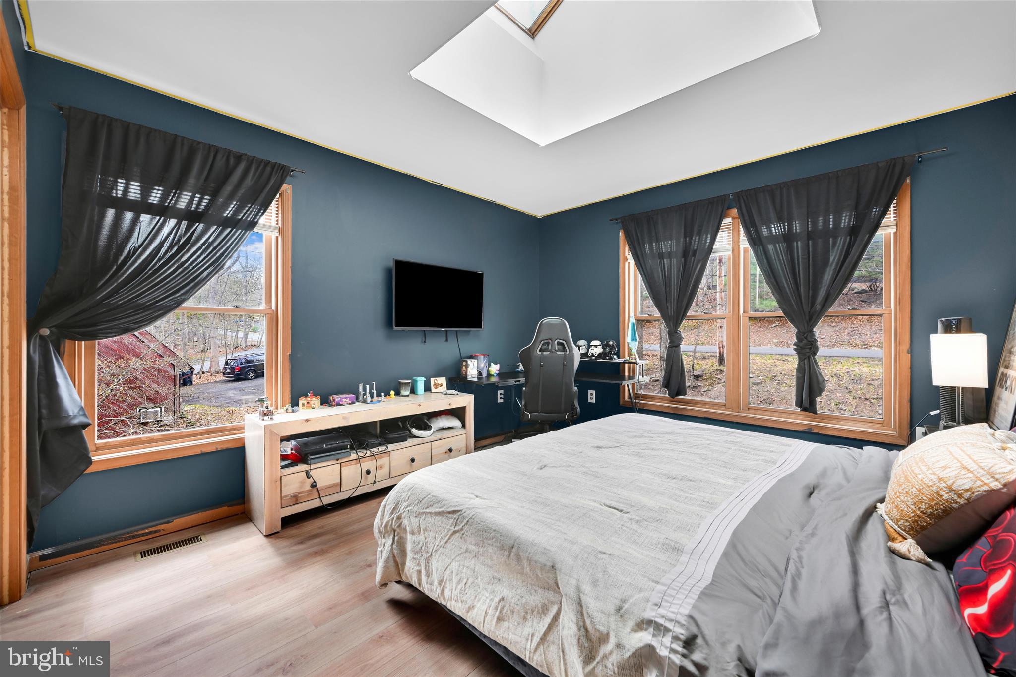 PENN ESTATES - Residential