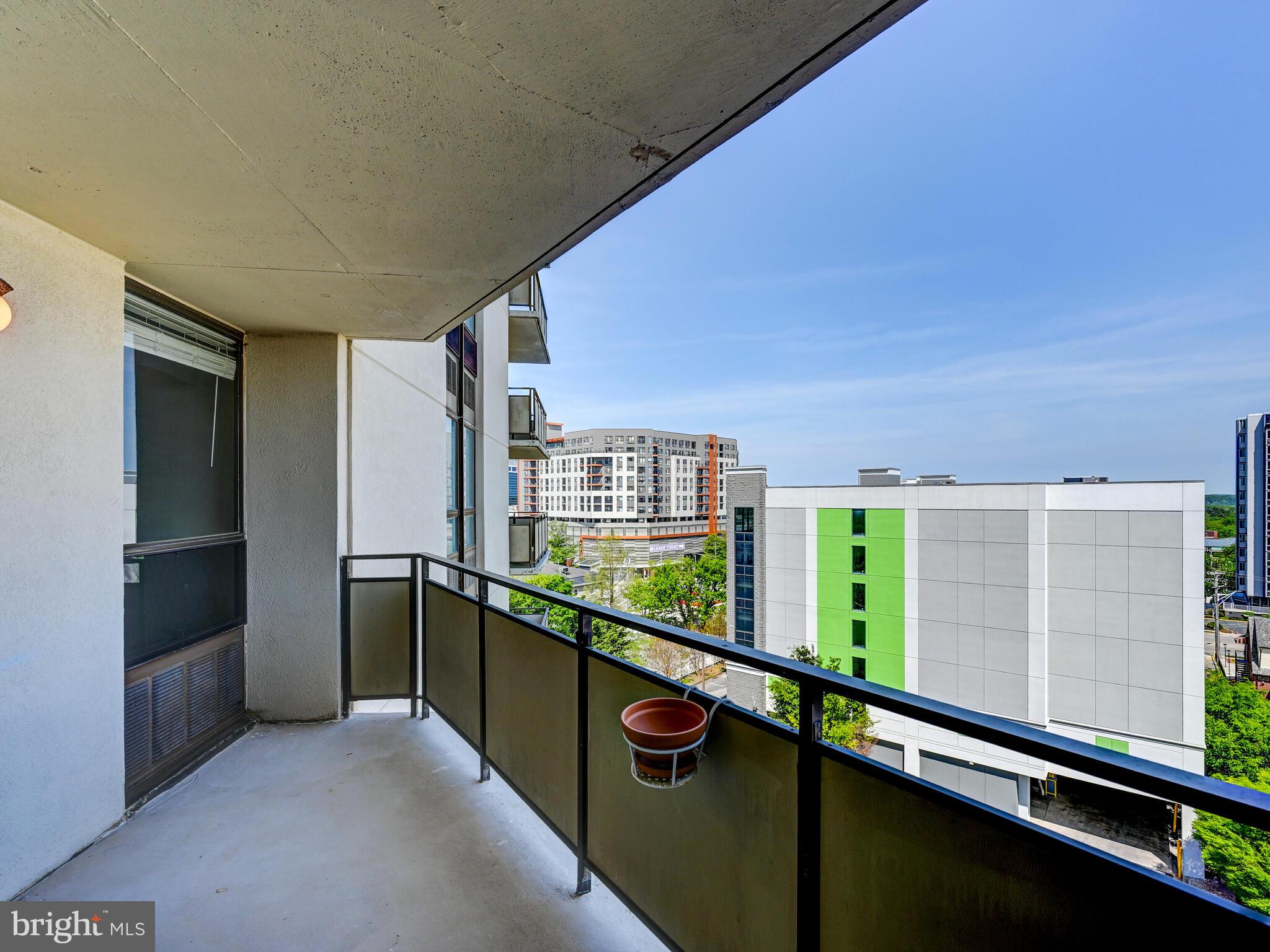 THE RIDGELY - Residential Lease