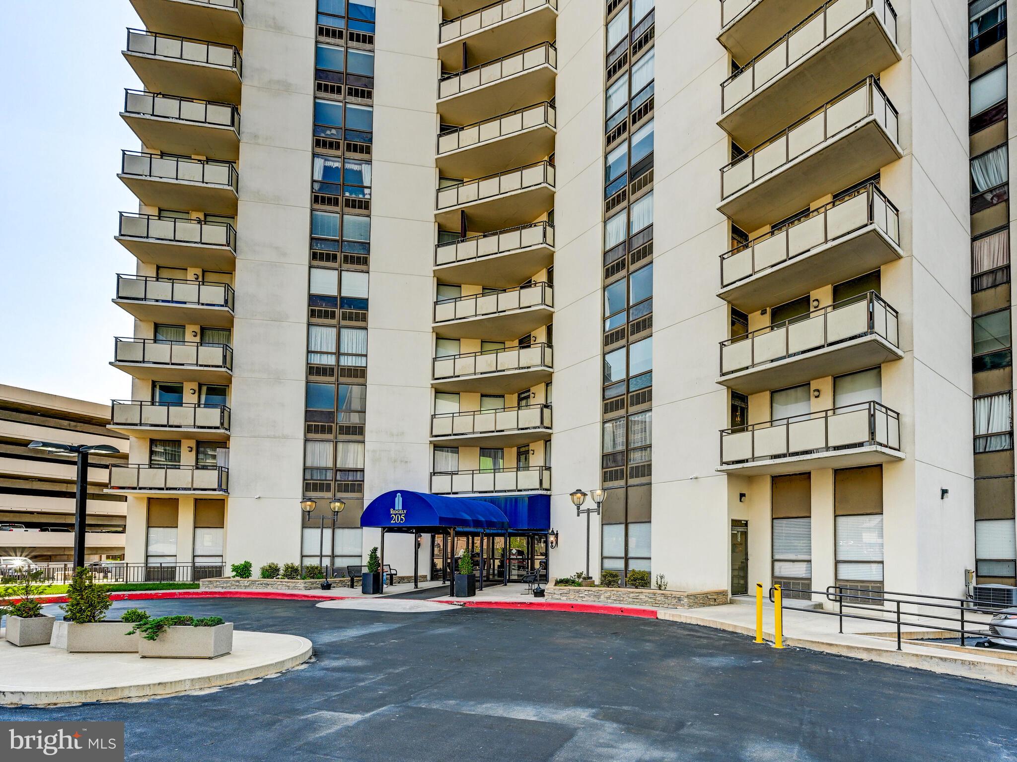 THE RIDGELY - Residential Lease