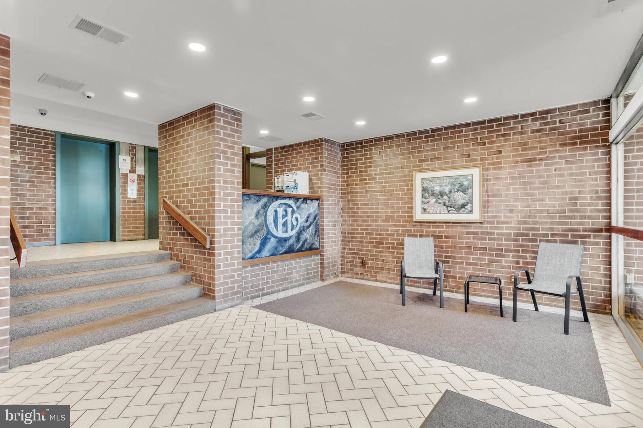 VILLAGE OF WILDE LAKE - Residential