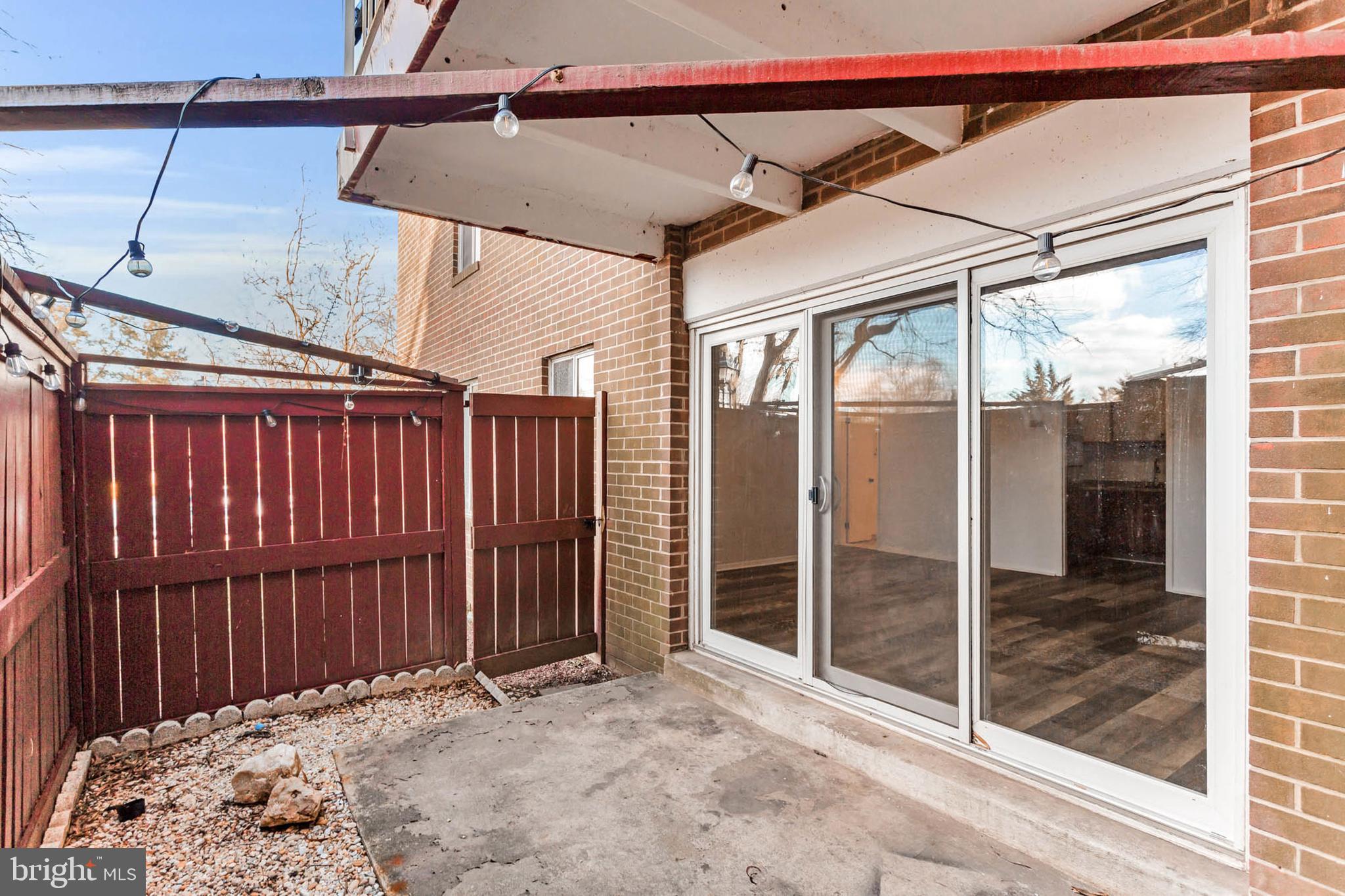 VILLAGE OF WILDE LAKE - Residential