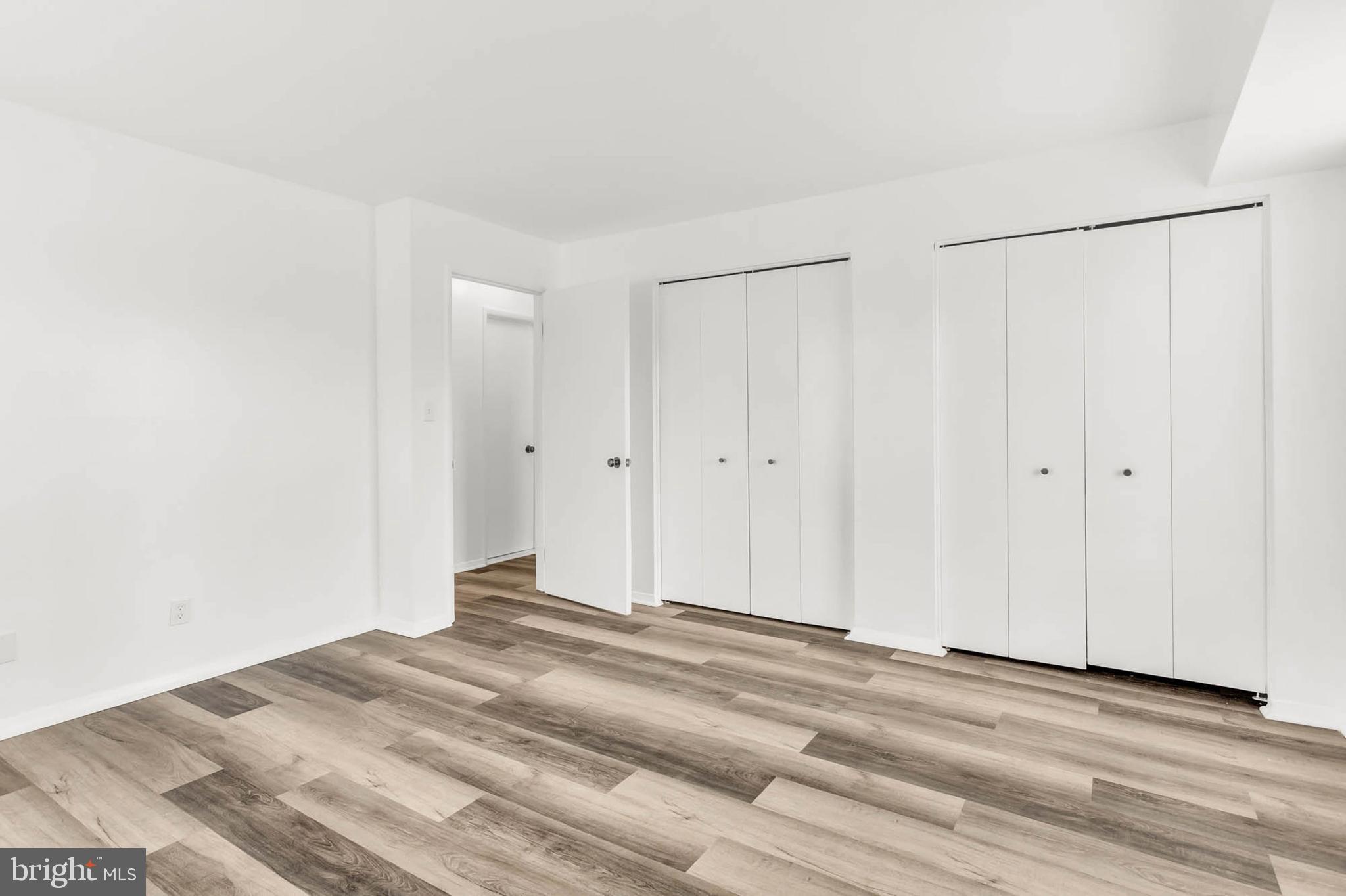 VILLAGE OF WILDE LAKE - Residential