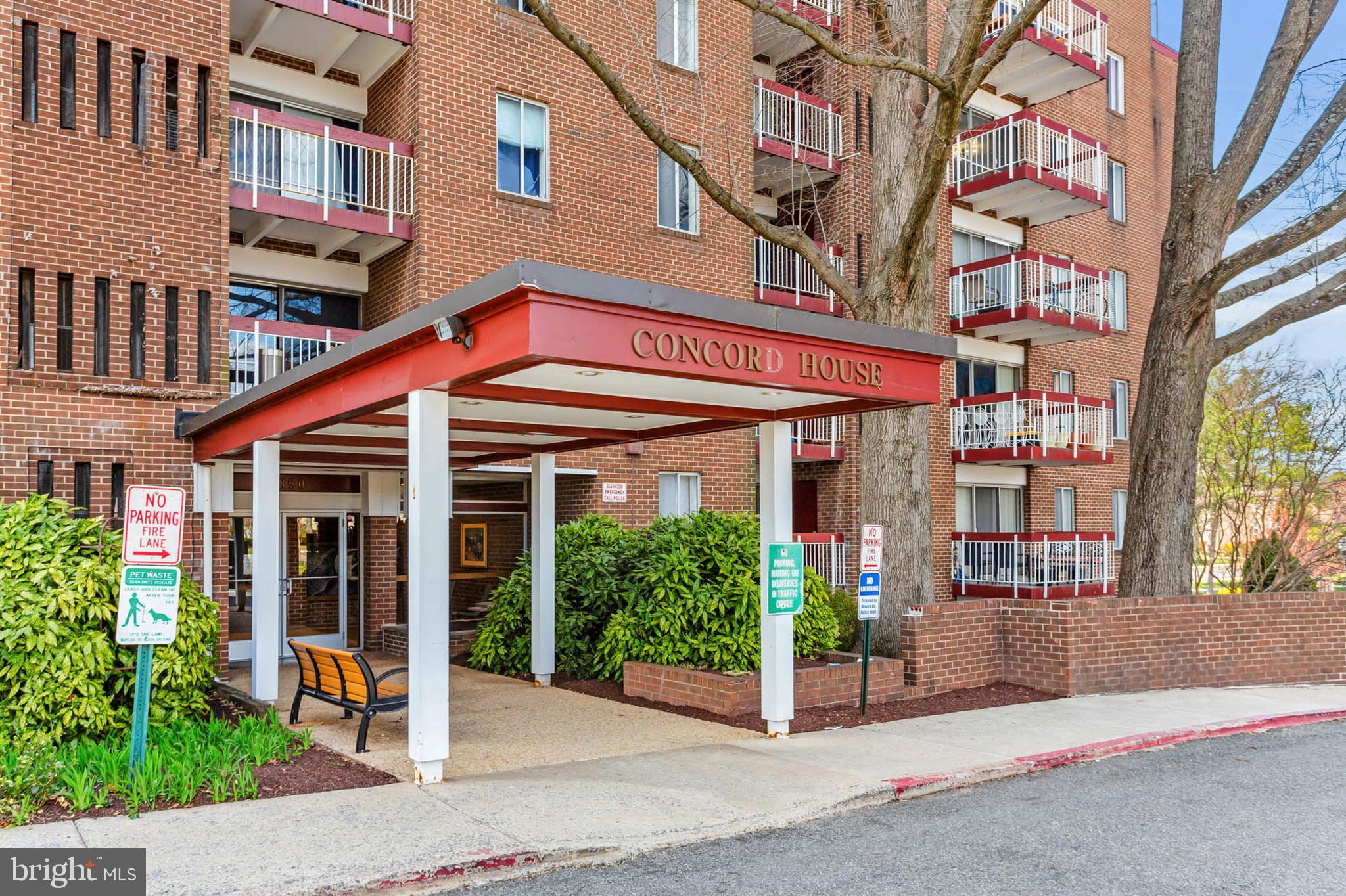 VILLAGE OF WILDE LAKE - Residential