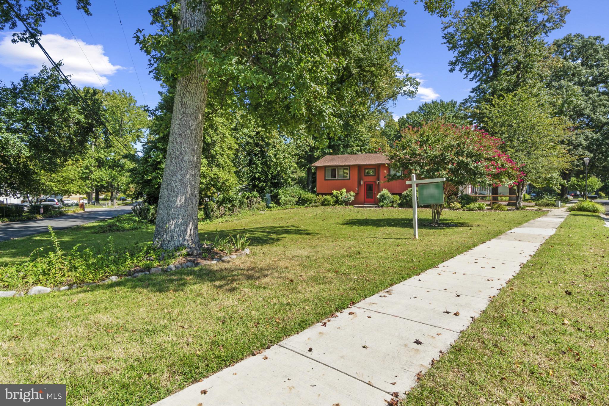 DIVIDING CREEK KNOLLS - Residential