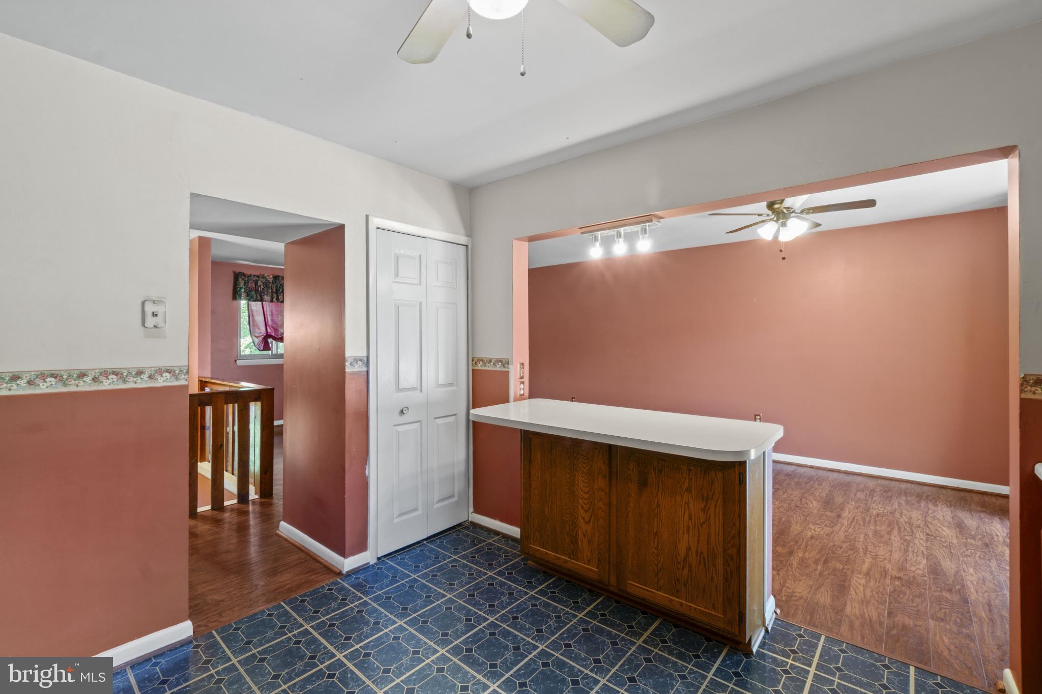 DIVIDING CREEK KNOLLS - Residential