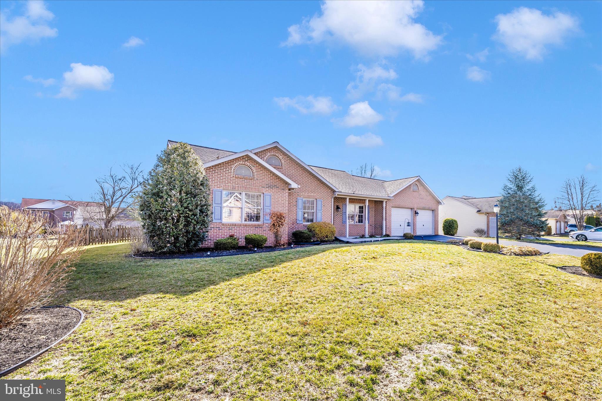 COLONIAL PARK EAST - Residential