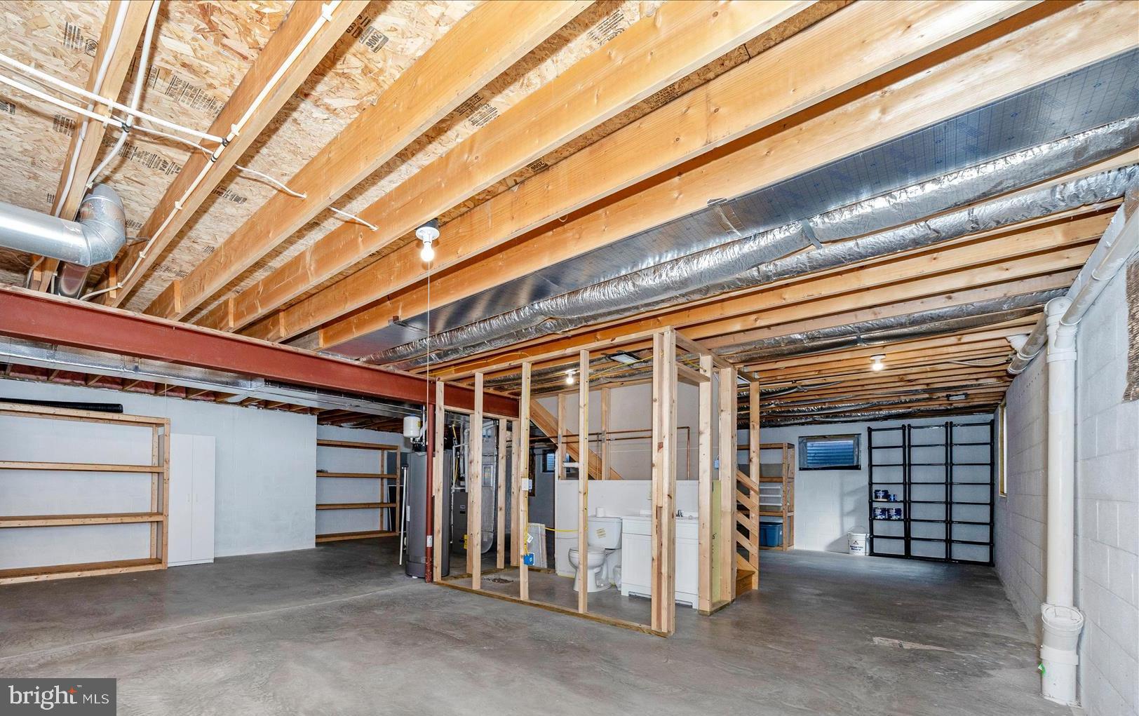 COLONIAL PARK EAST - Residential