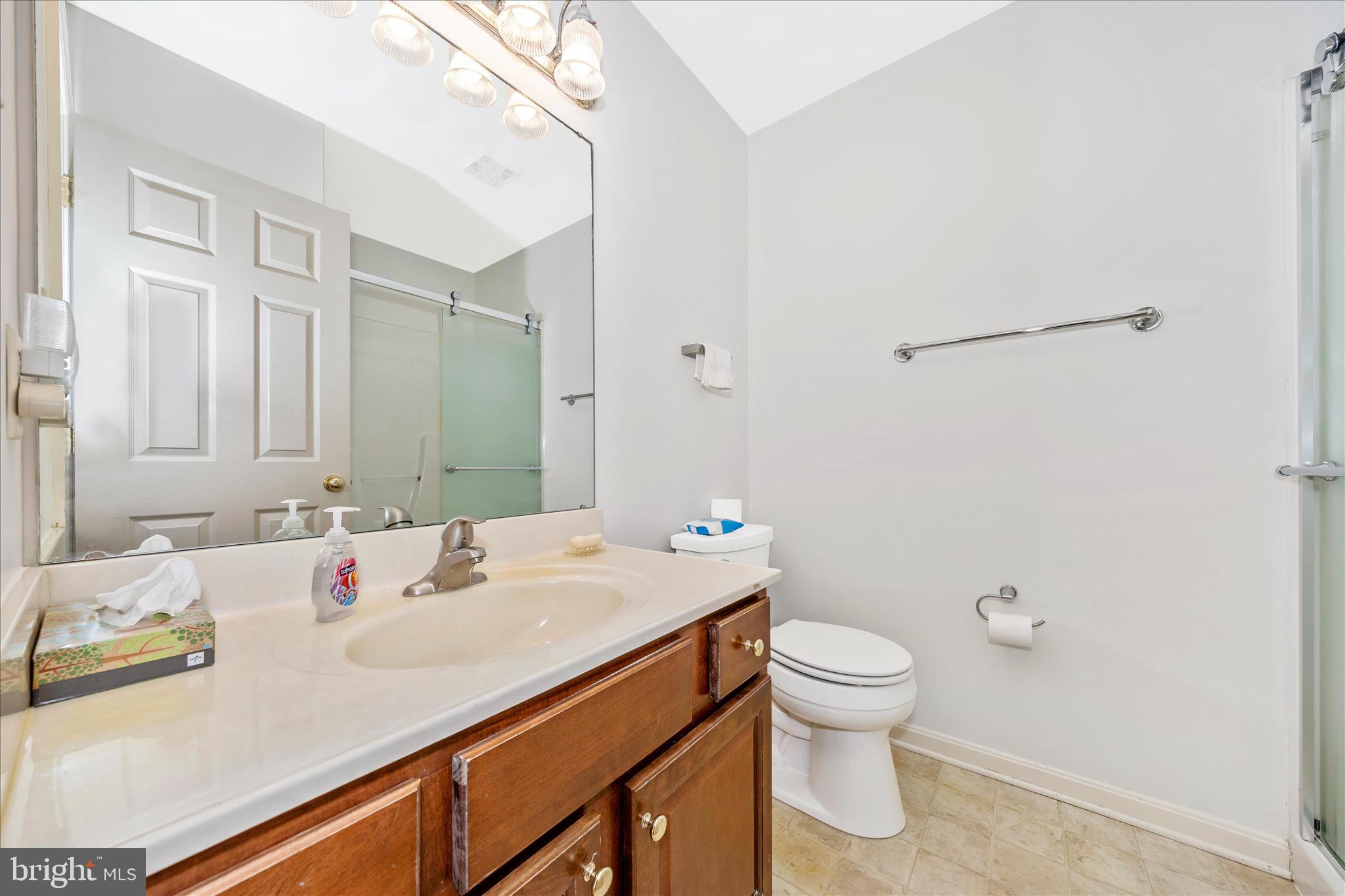 COLONIAL PARK EAST - Residential