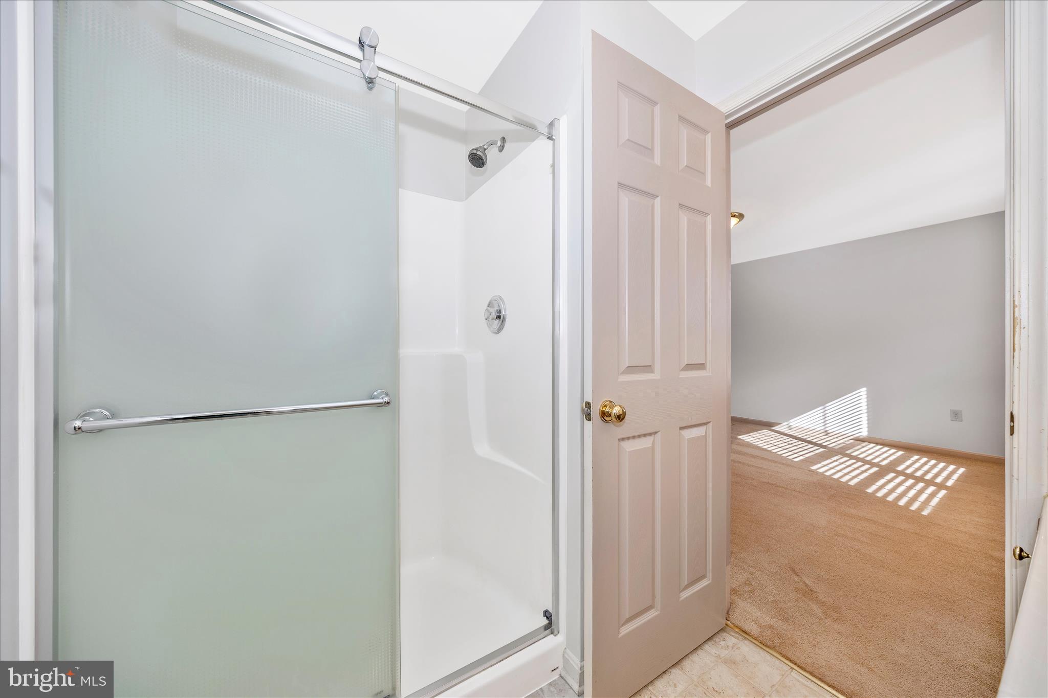 COLONIAL PARK EAST - Residential