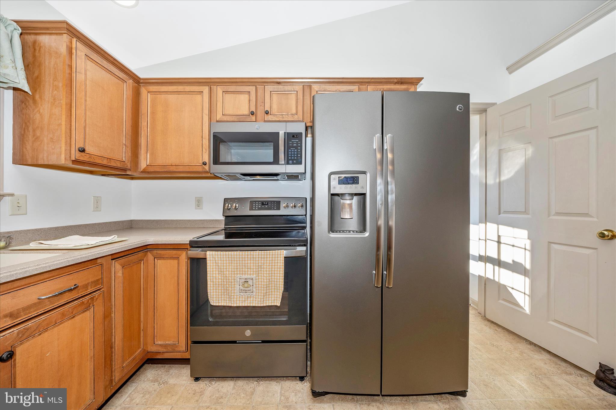 COLONIAL PARK EAST - Residential