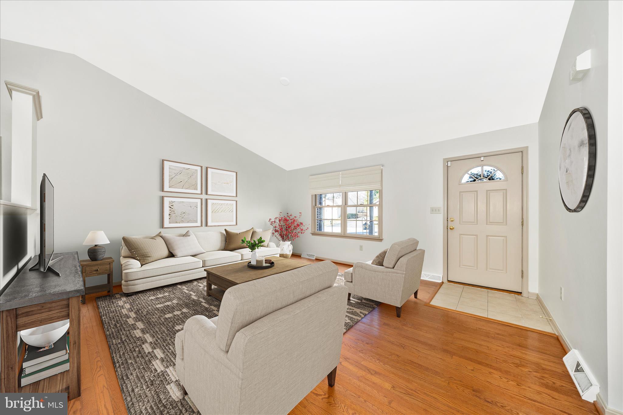 COLONIAL PARK EAST - Residential