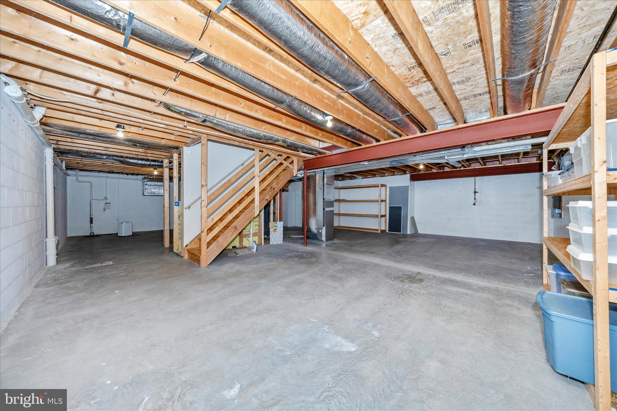 COLONIAL PARK EAST - Residential