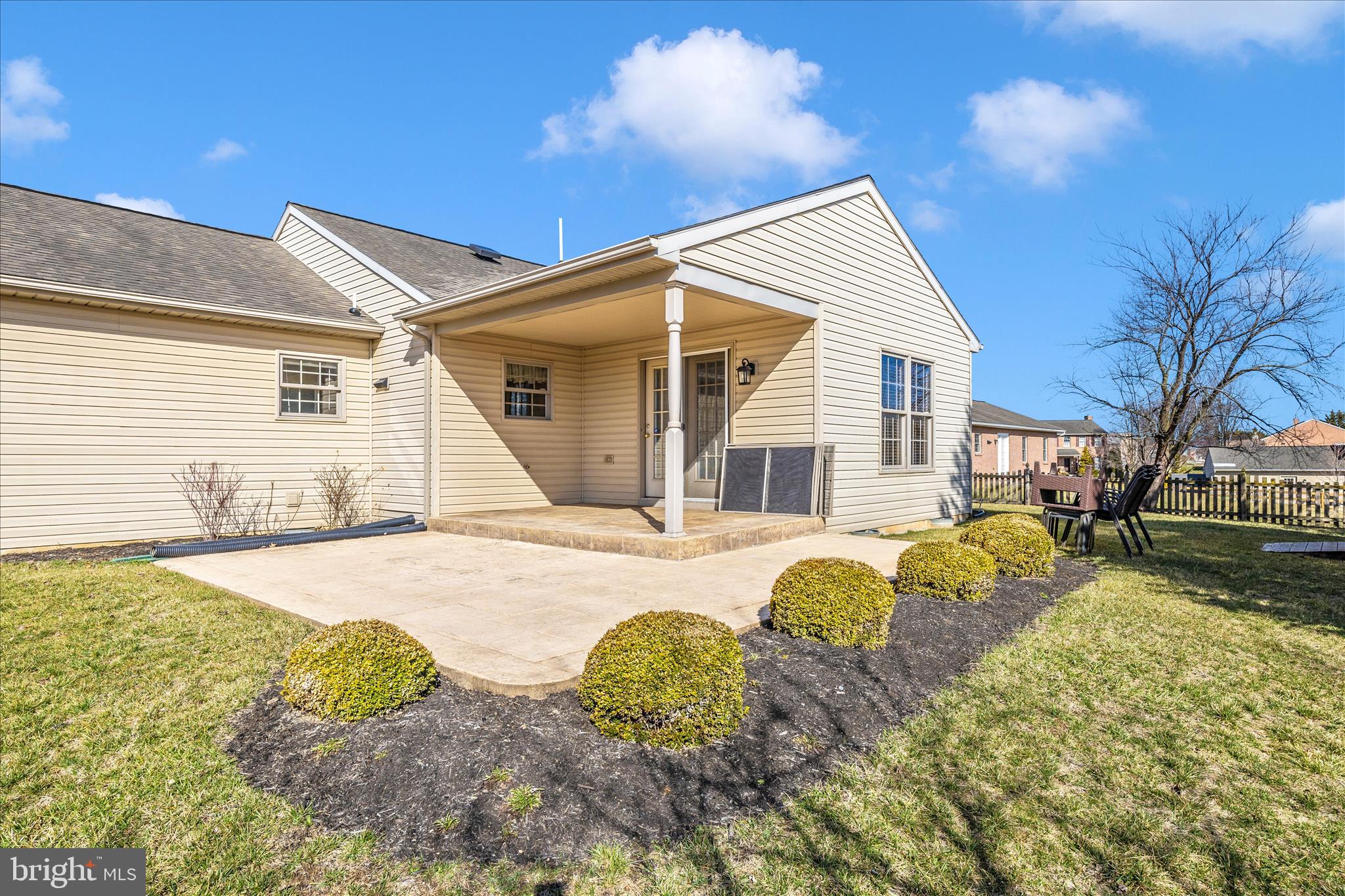 COLONIAL PARK EAST - Residential