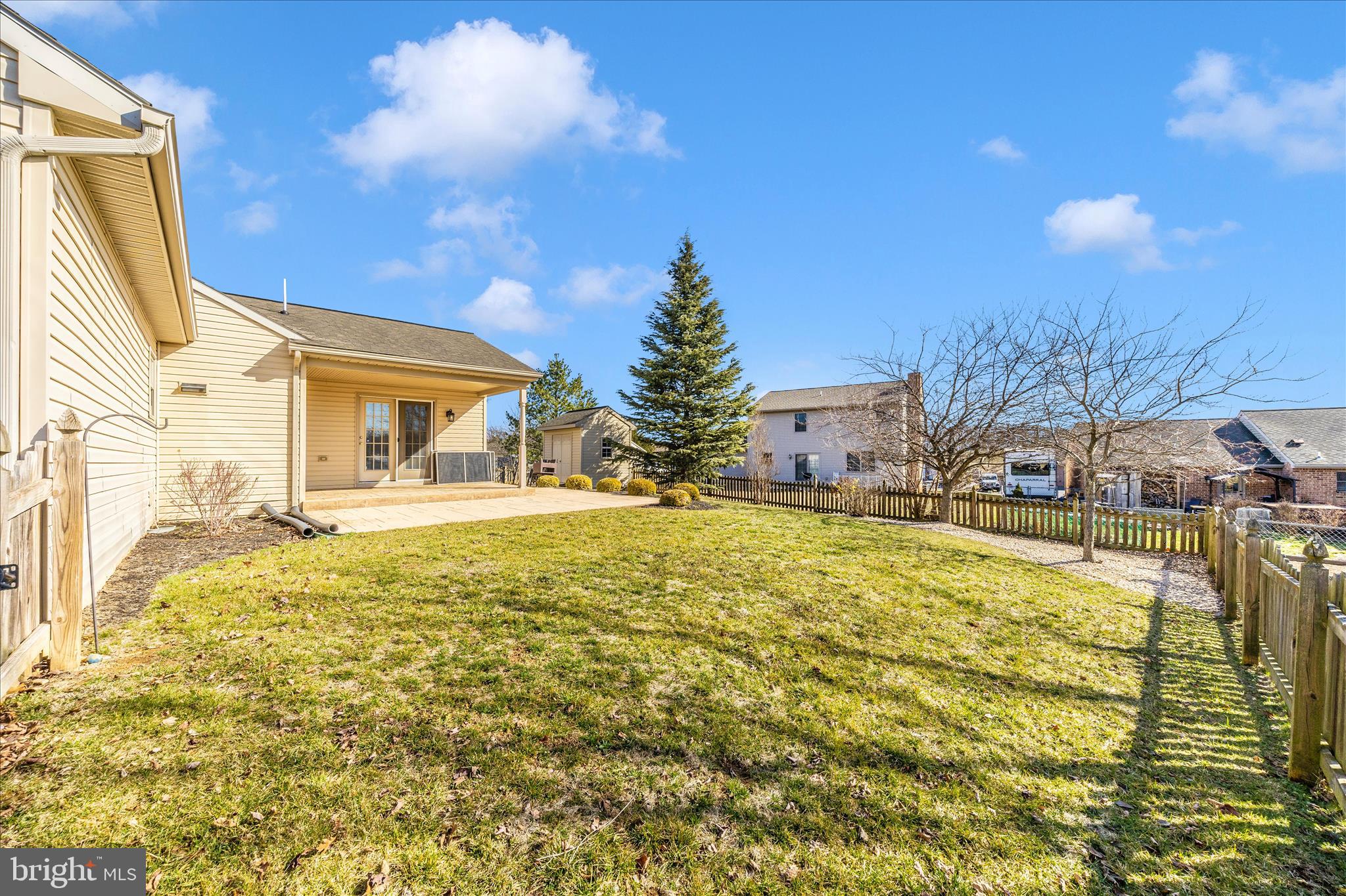 COLONIAL PARK EAST - Residential