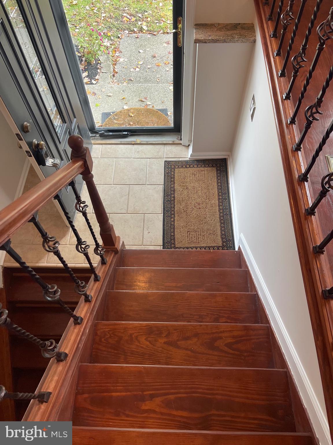 CROFTON VILLAGE - Residential Lease