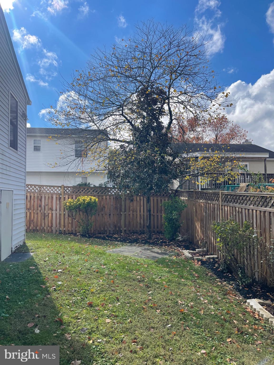 CROFTON VILLAGE - Residential Lease