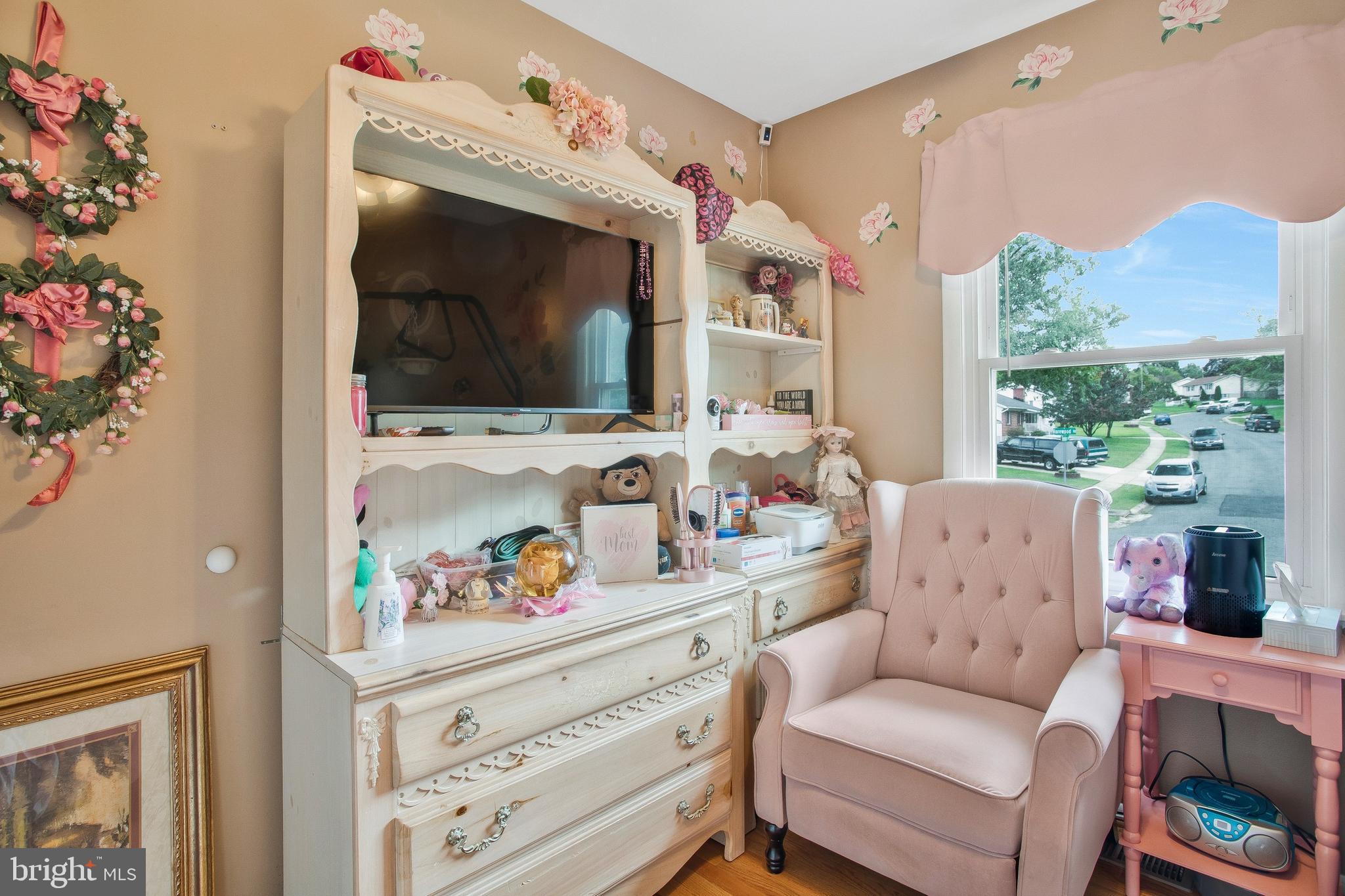 EDGE MEAD - Residential