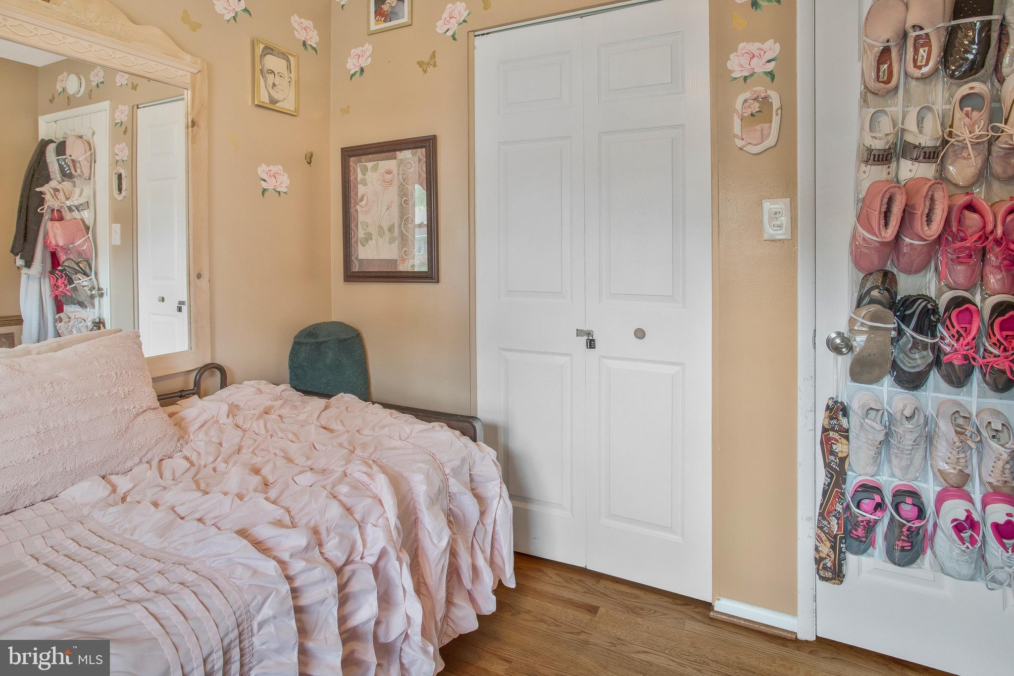 EDGE MEAD - Residential