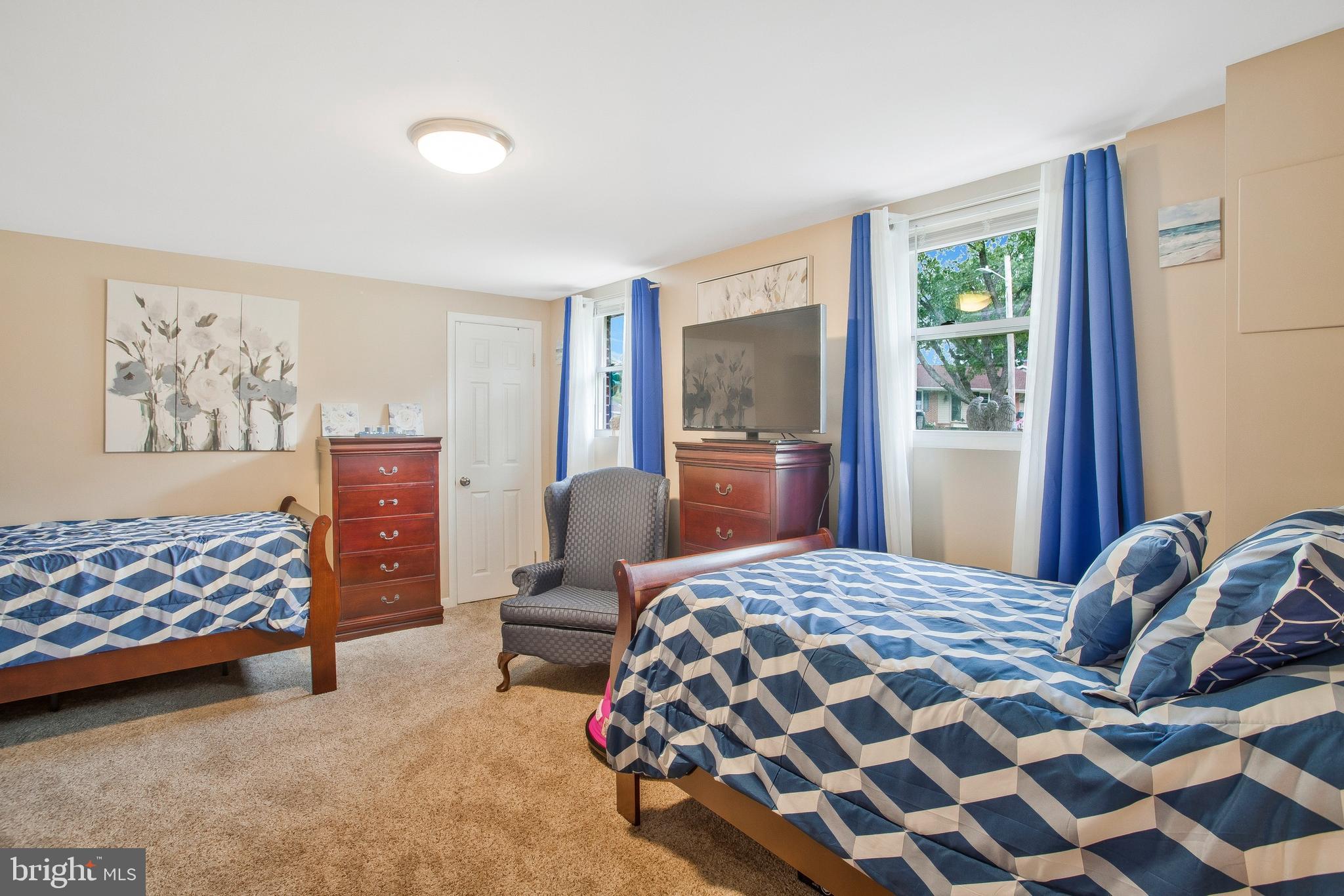 EDGE MEAD - Residential