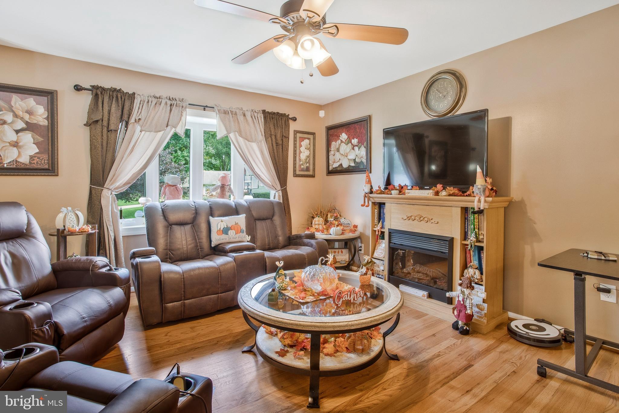 EDGE MEAD - Residential