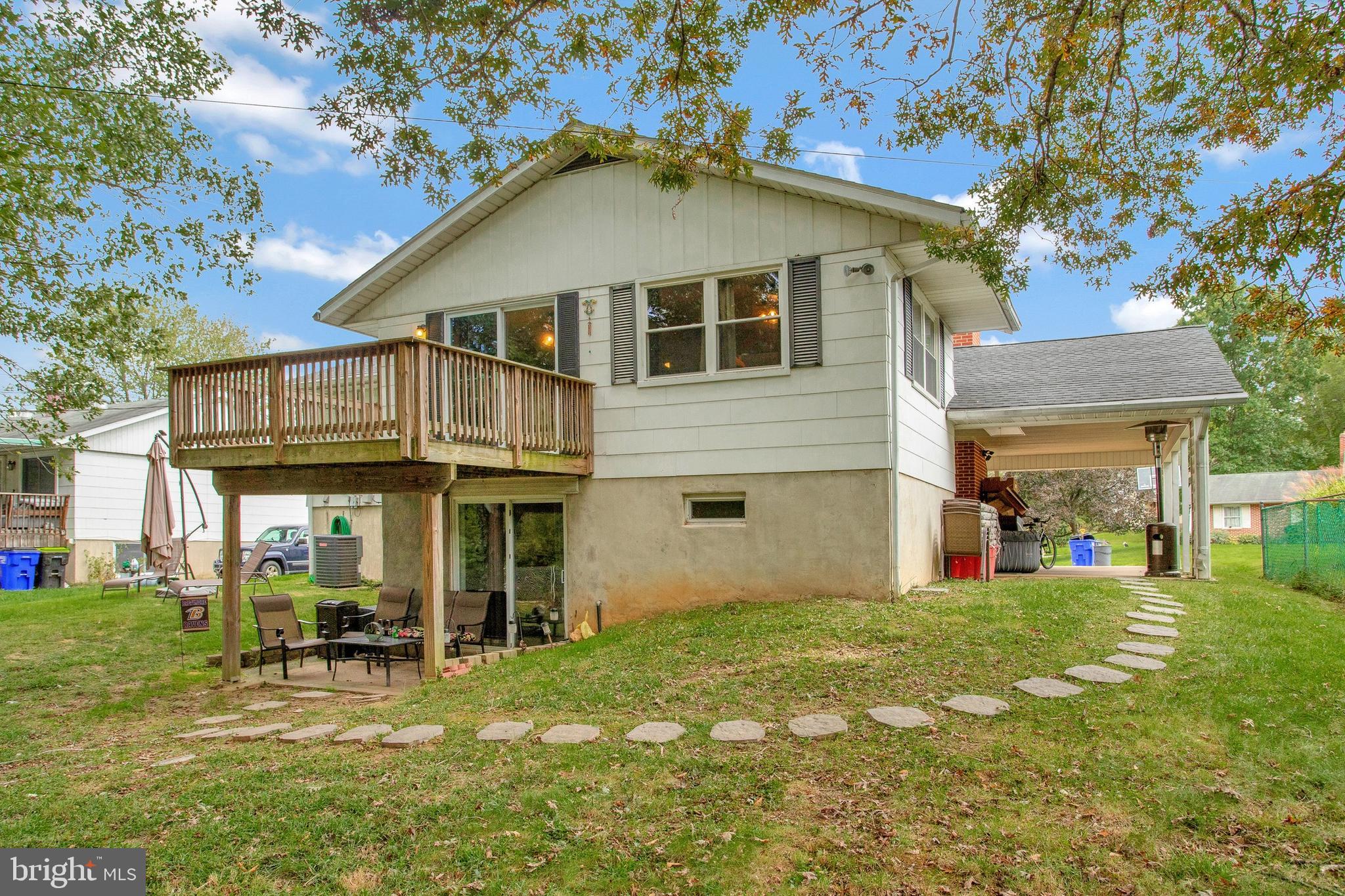 EDGE MEAD - Residential