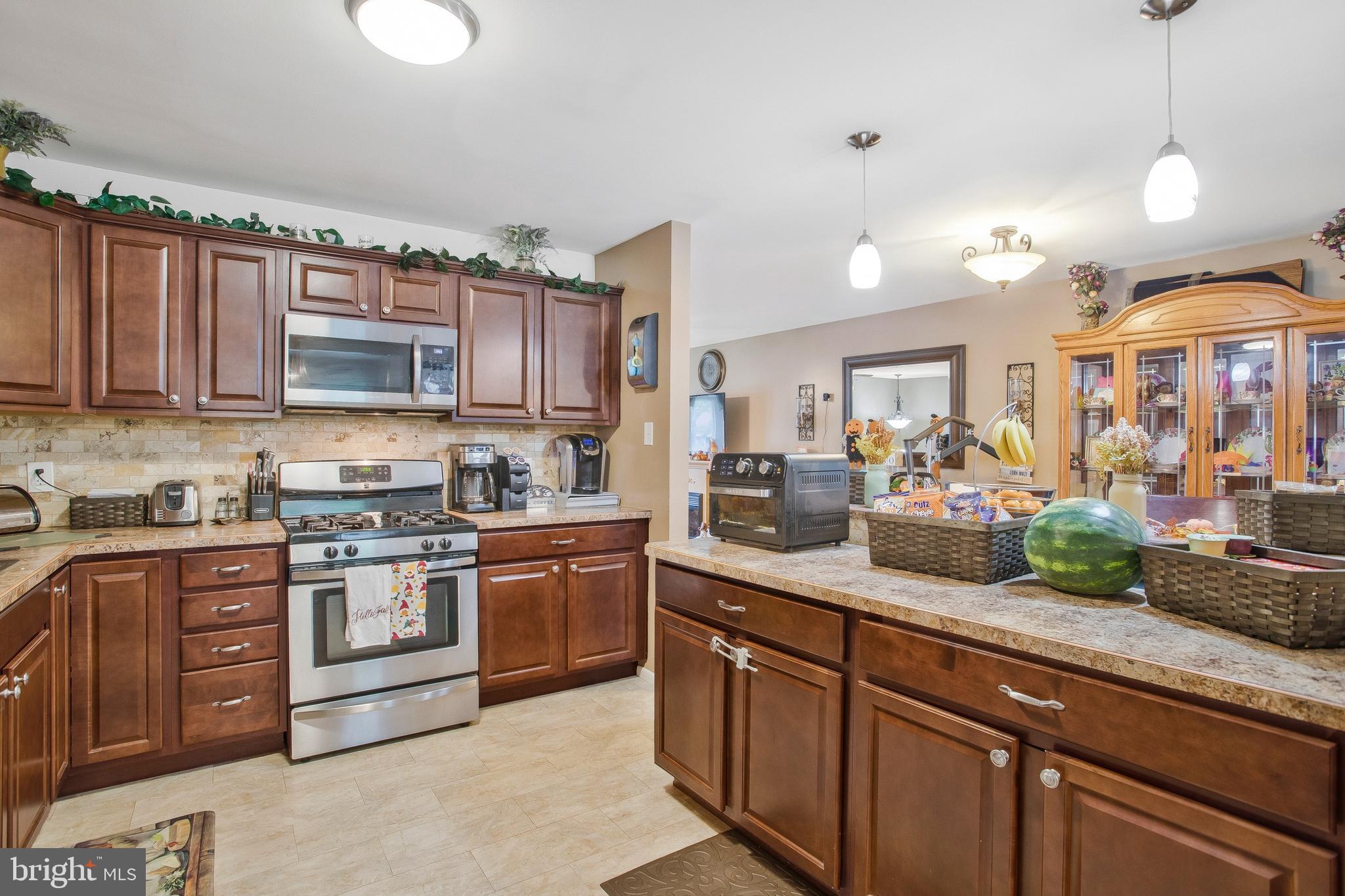 EDGE MEAD - Residential