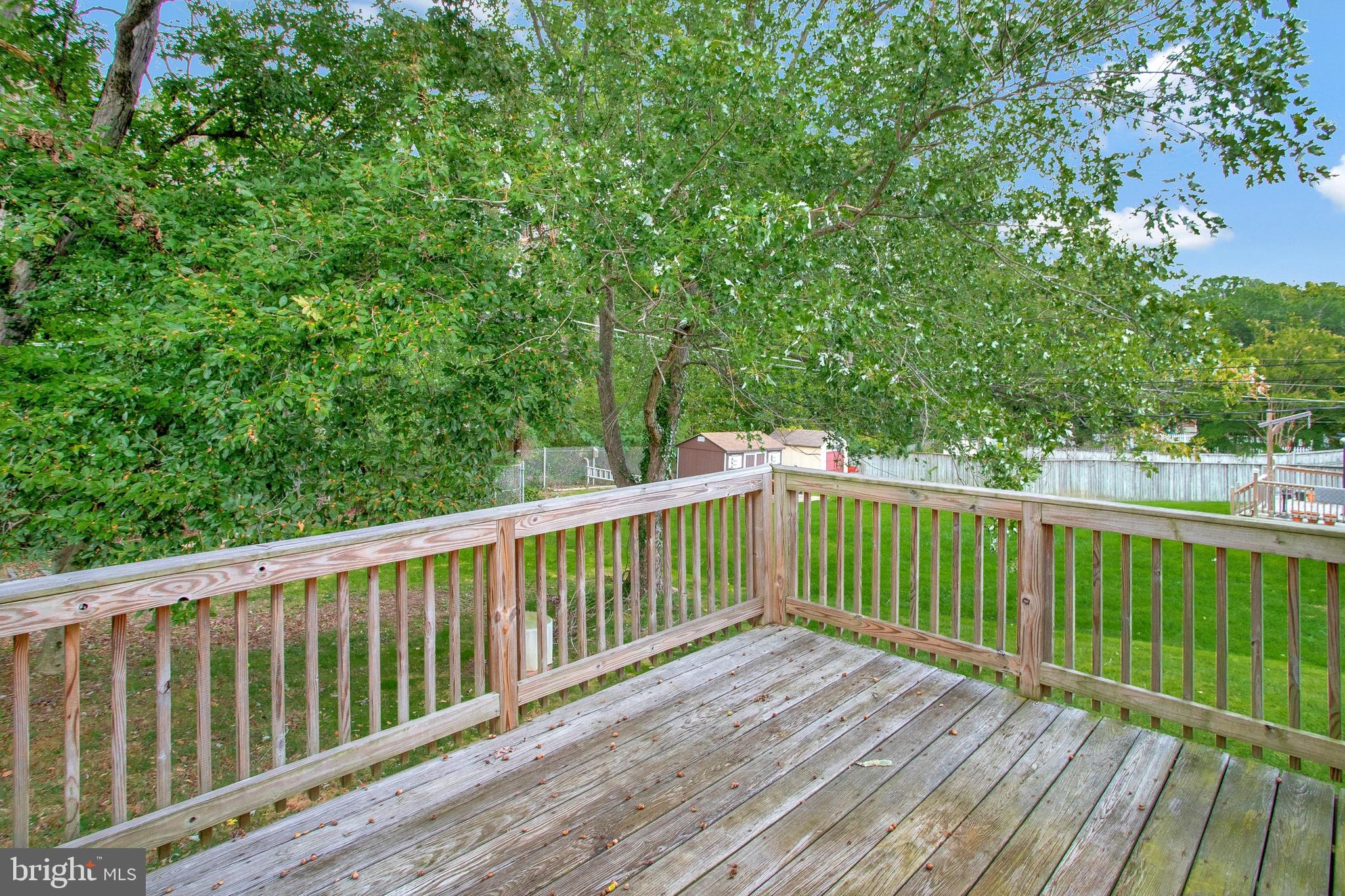 EDGE MEAD - Residential