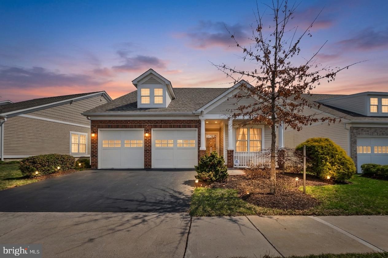 8911 PERIWINKLE BLUE COURT