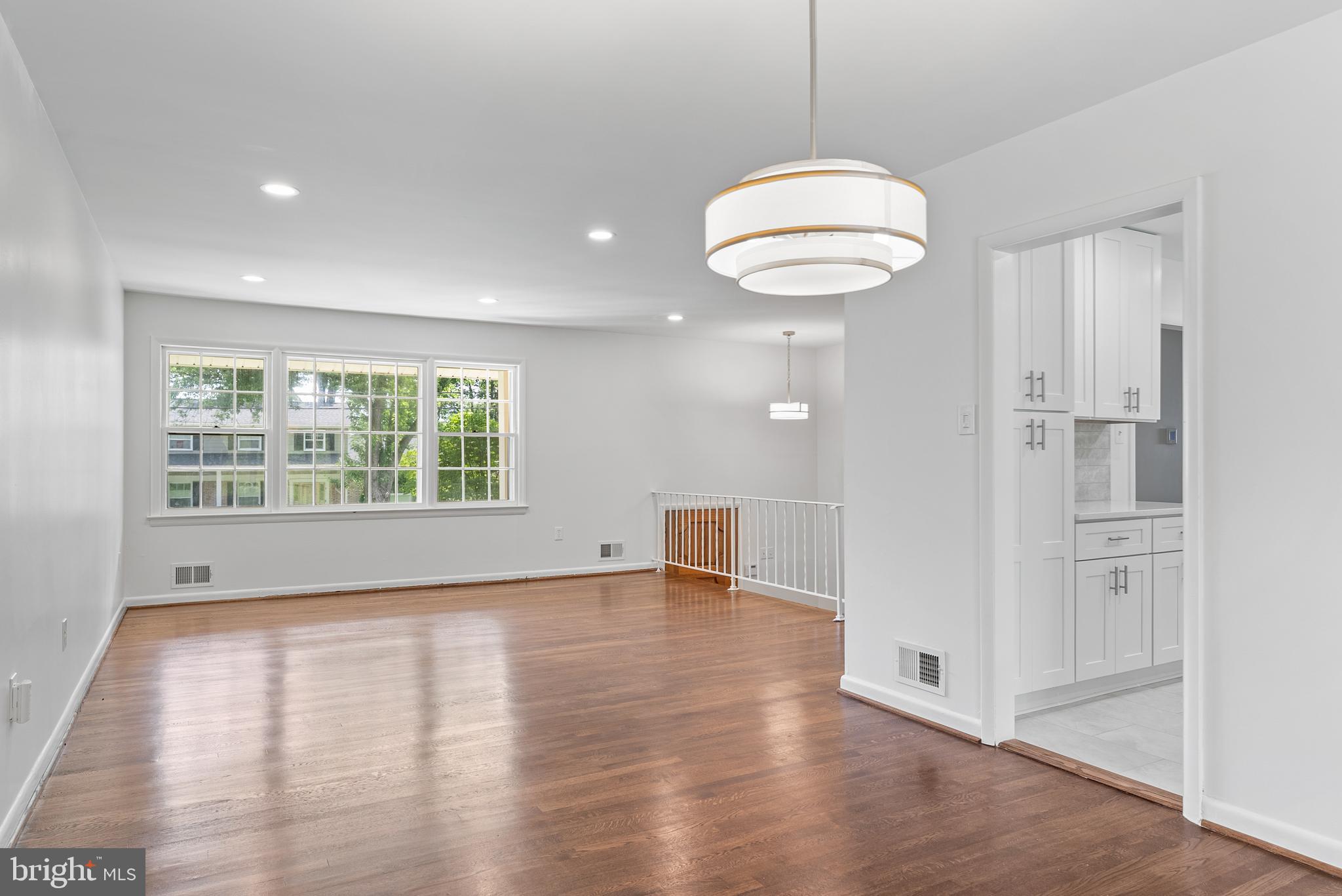 REGENCY ESTATES - Residential Lease