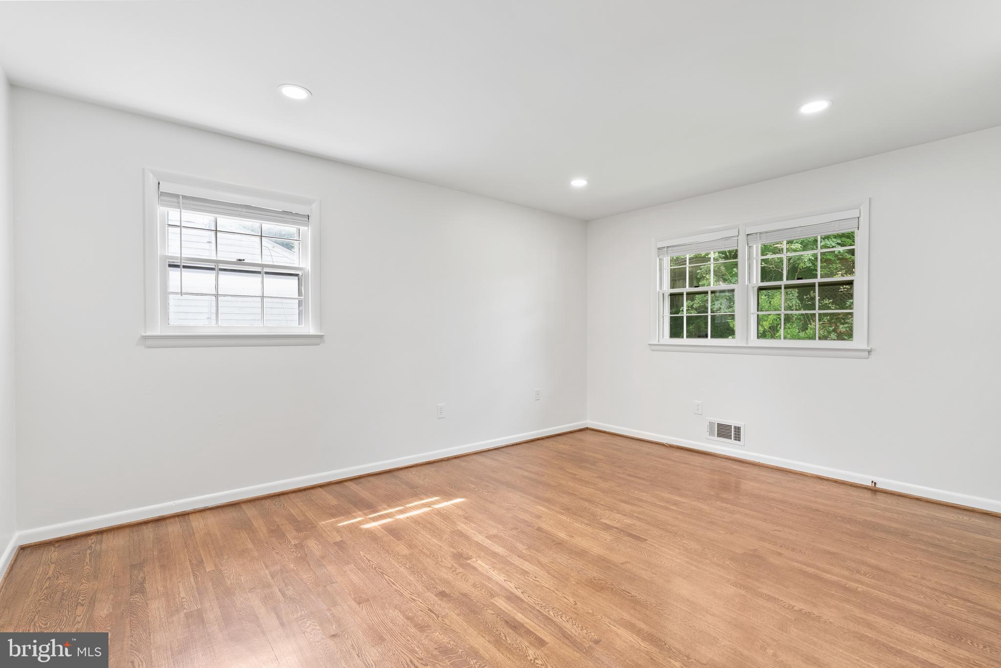 REGENCY ESTATES - Residential Lease