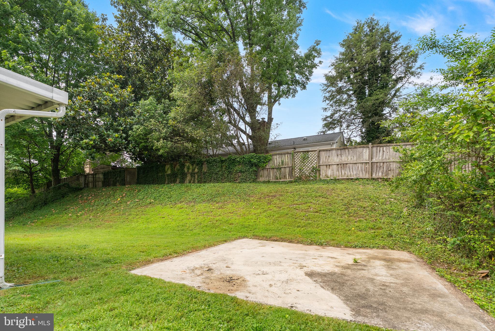 REGENCY ESTATES - Residential Lease