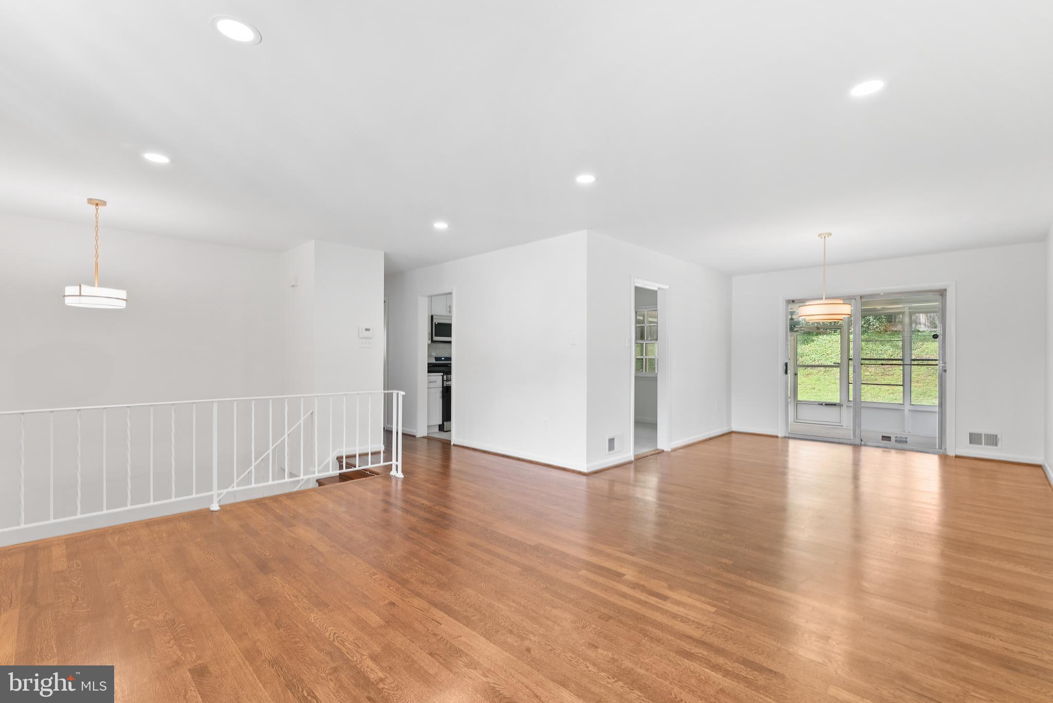 REGENCY ESTATES - Residential Lease